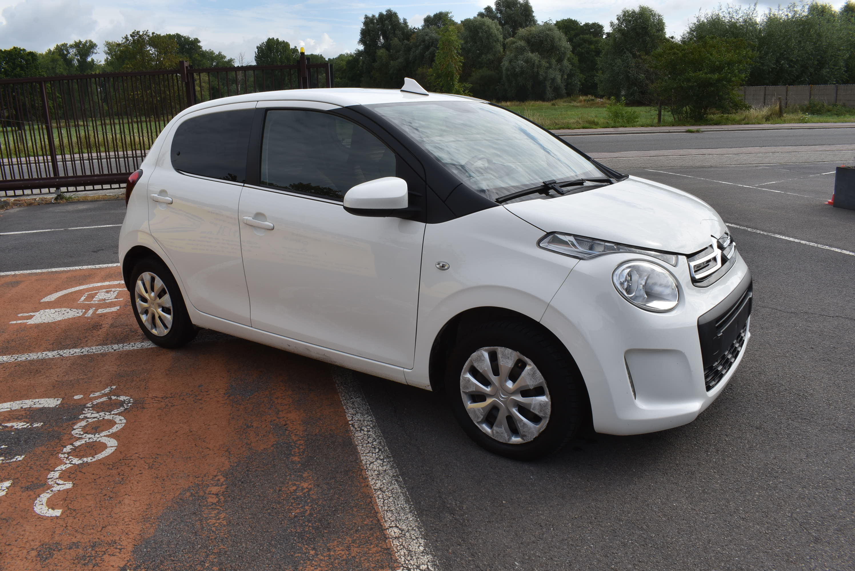 Citroën C1 1.0 VTI Feel - Petrol - Manual - 72 hp - 106.731 km