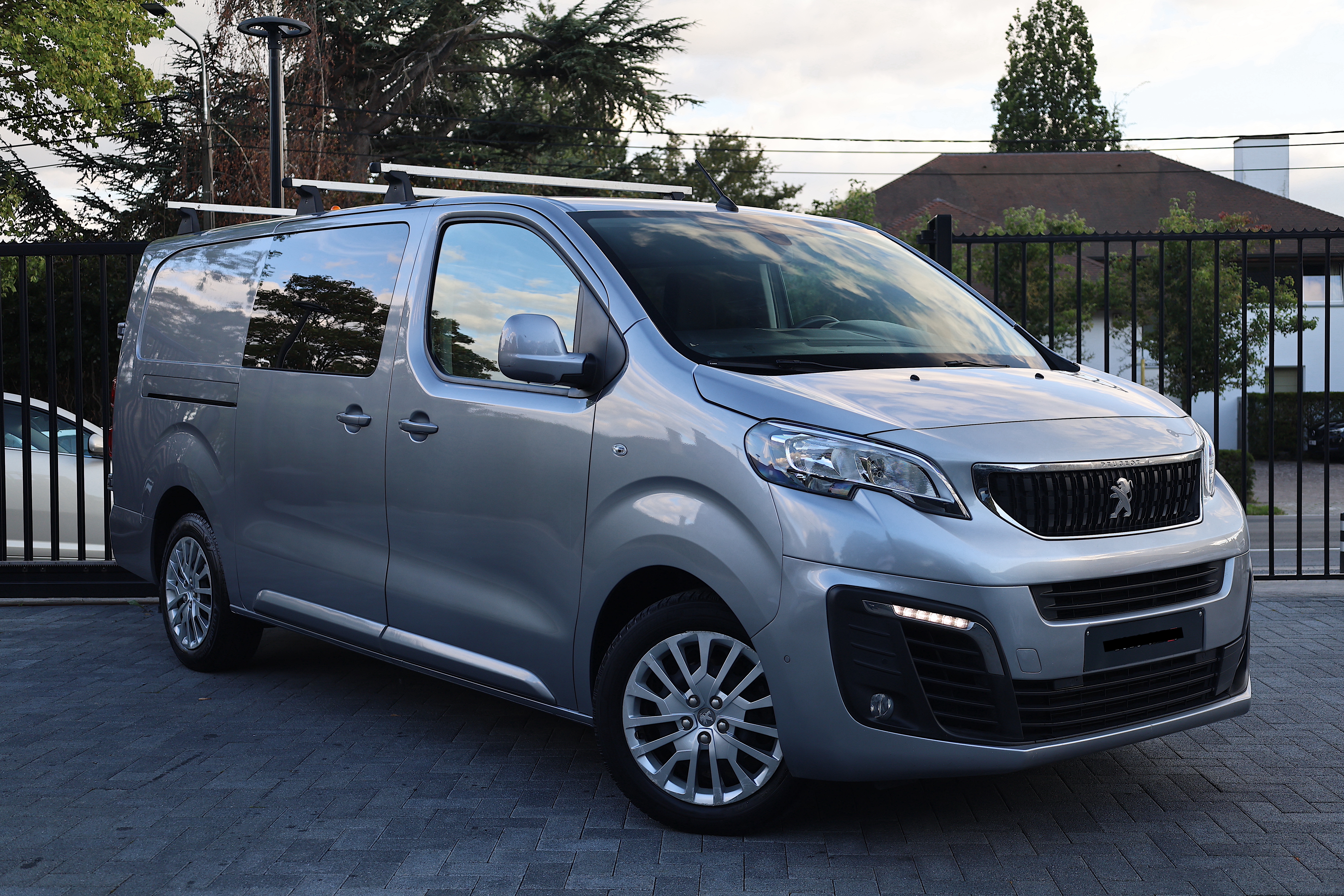 Peugeot Expert L3H1 2.0 HDI Premium - Diesel - Manual - 122 hp - 158.978 km