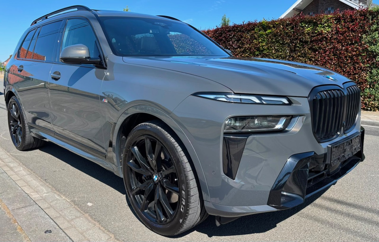 BMW X7 40 M Sport - xDrive - Diesel - Automatic - 340 hp - 106.506 km