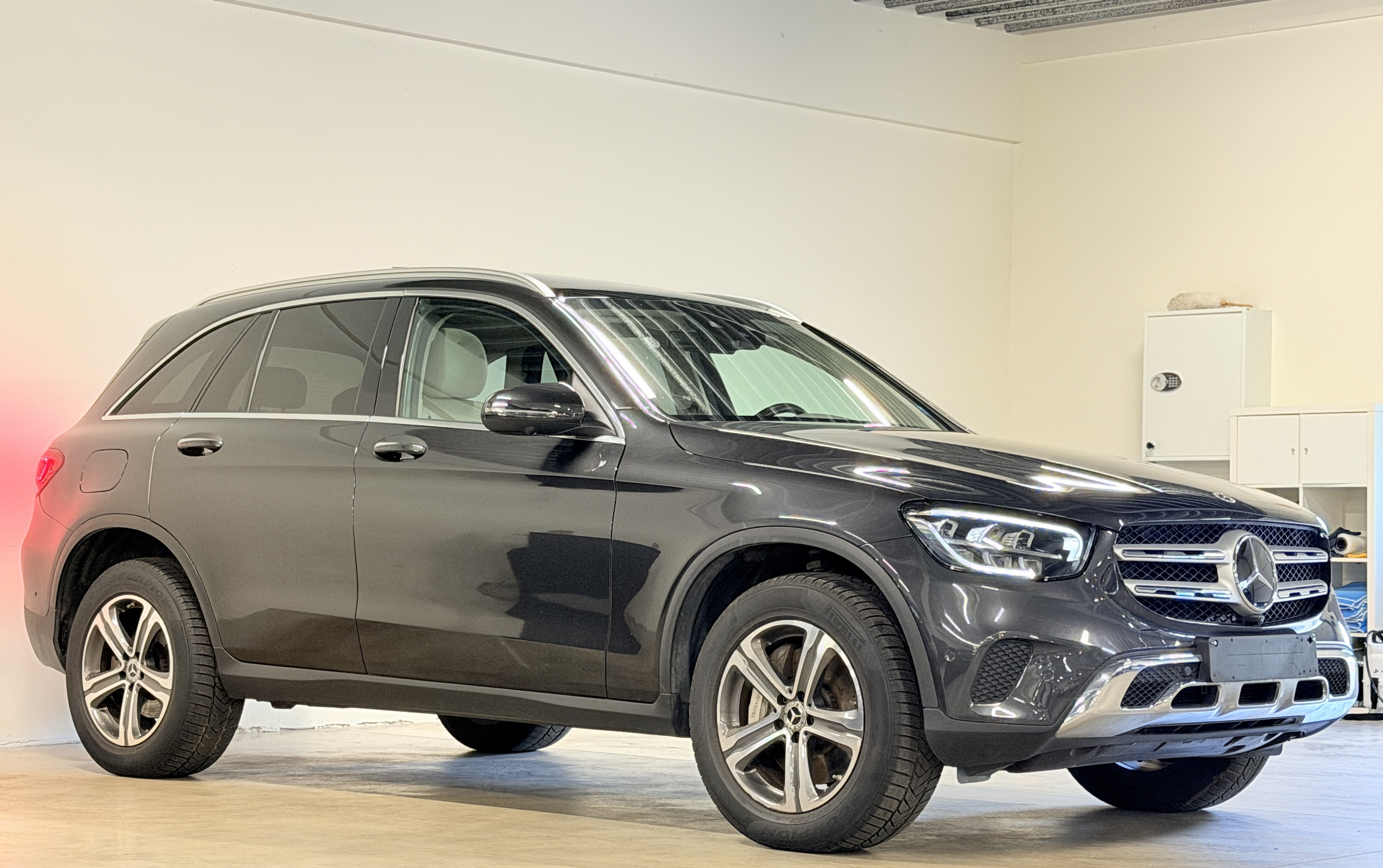Mercedes-Benz GLC 300de Luxury - Hybrid - Automatic - 194 hp - 91.276 km