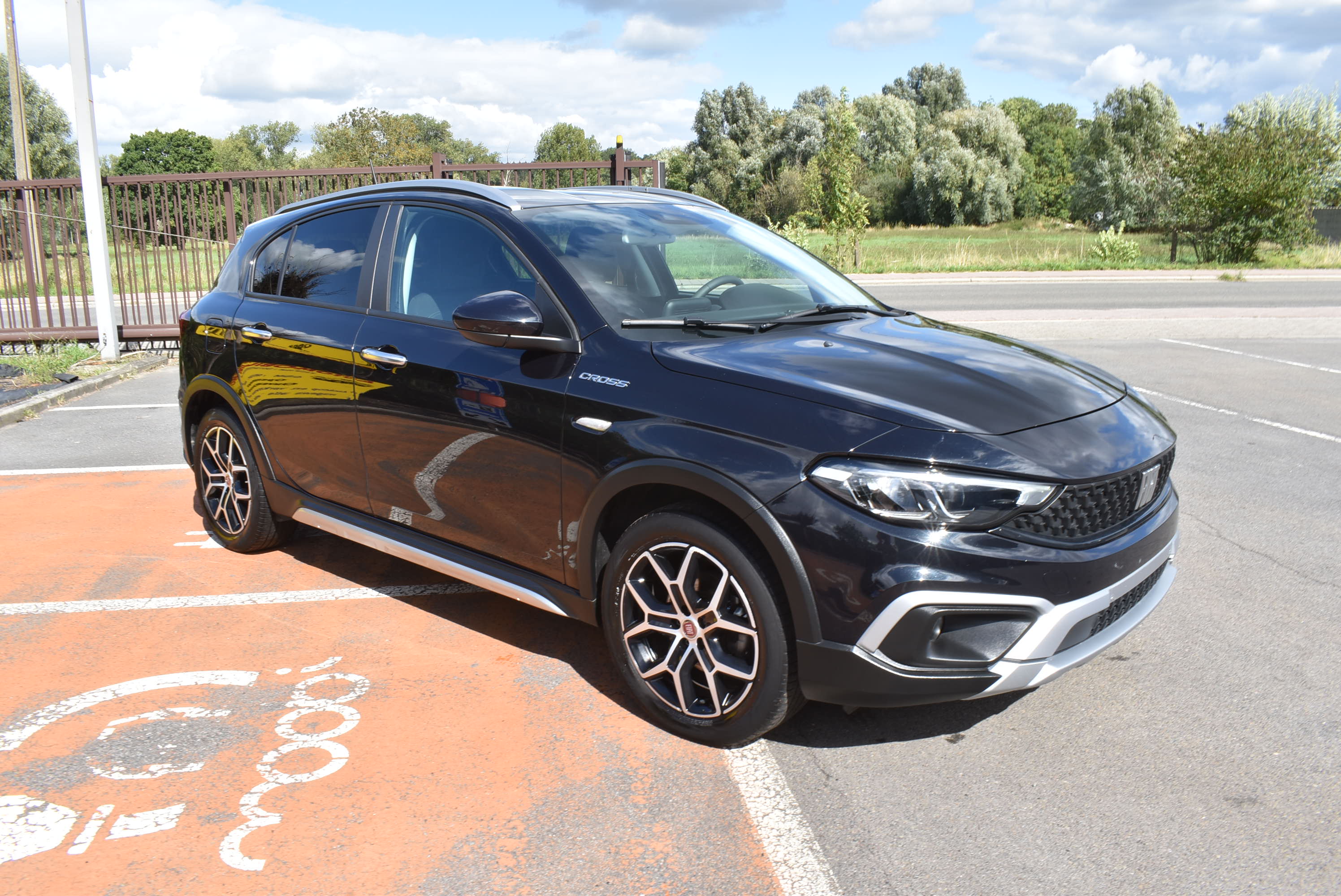 Fiat Tipo 1.0 Cross - Petrol - Manual - 99 hp - 67.199 km