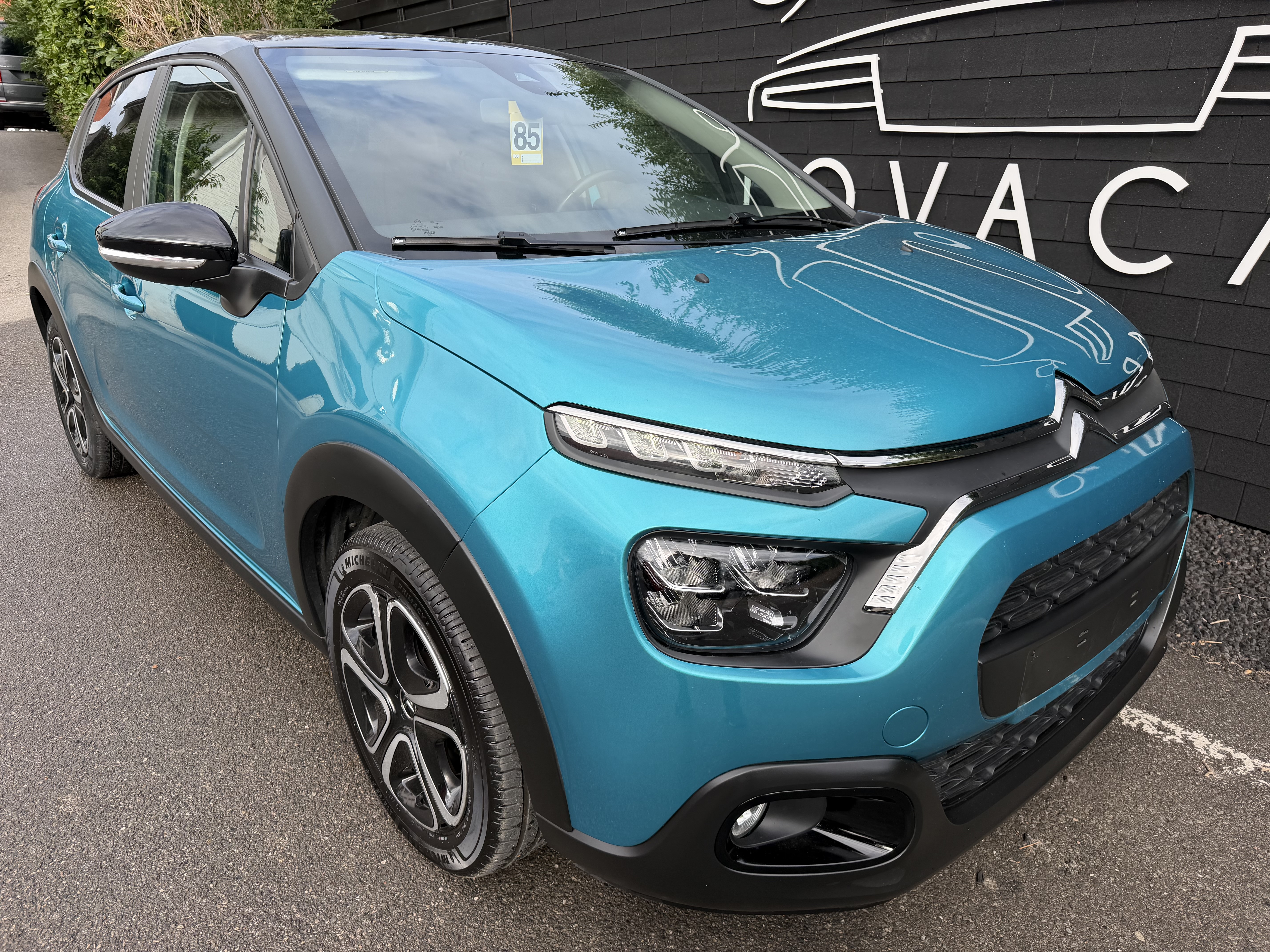 Citroën C3 1.2i Feel - Petrol - Manual - 83 hp - 71.934 km