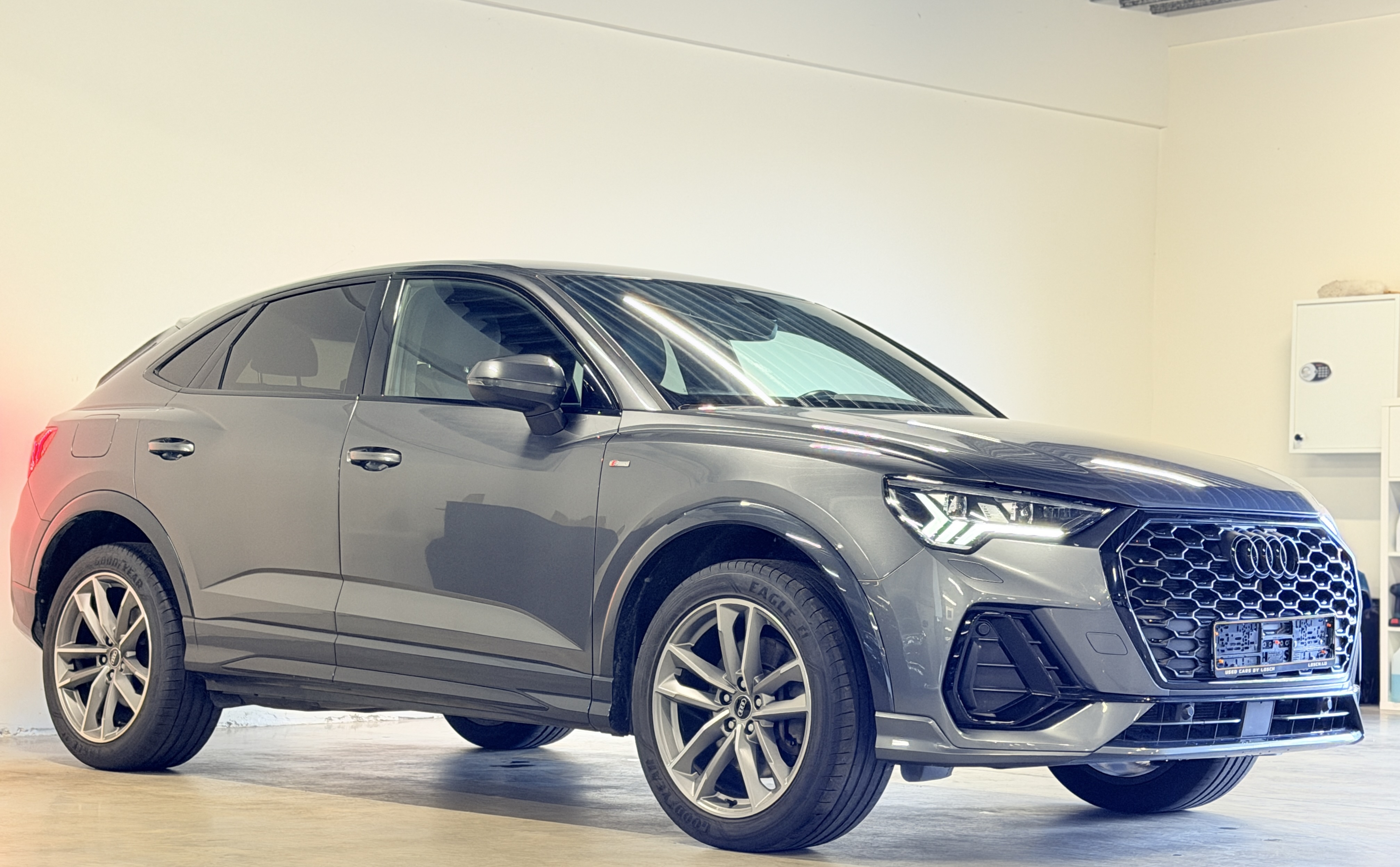 Audi Q3 Sportback 45 TFSIe S Line - Hybrid - Automatic - 150 hp - 83.151 km