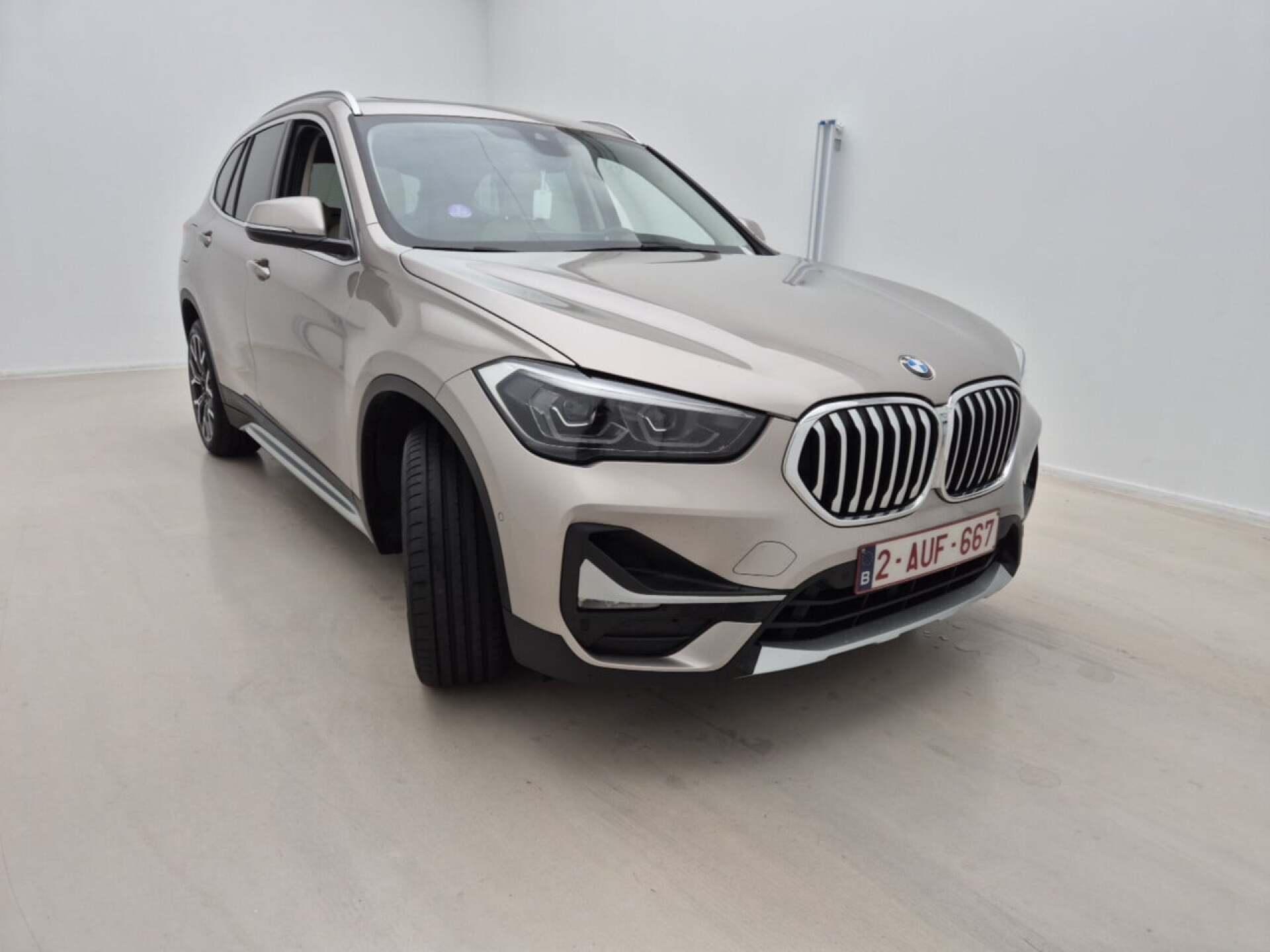 BMW X1 18 - Petrol - Manual - 136 hp - 80.653 km