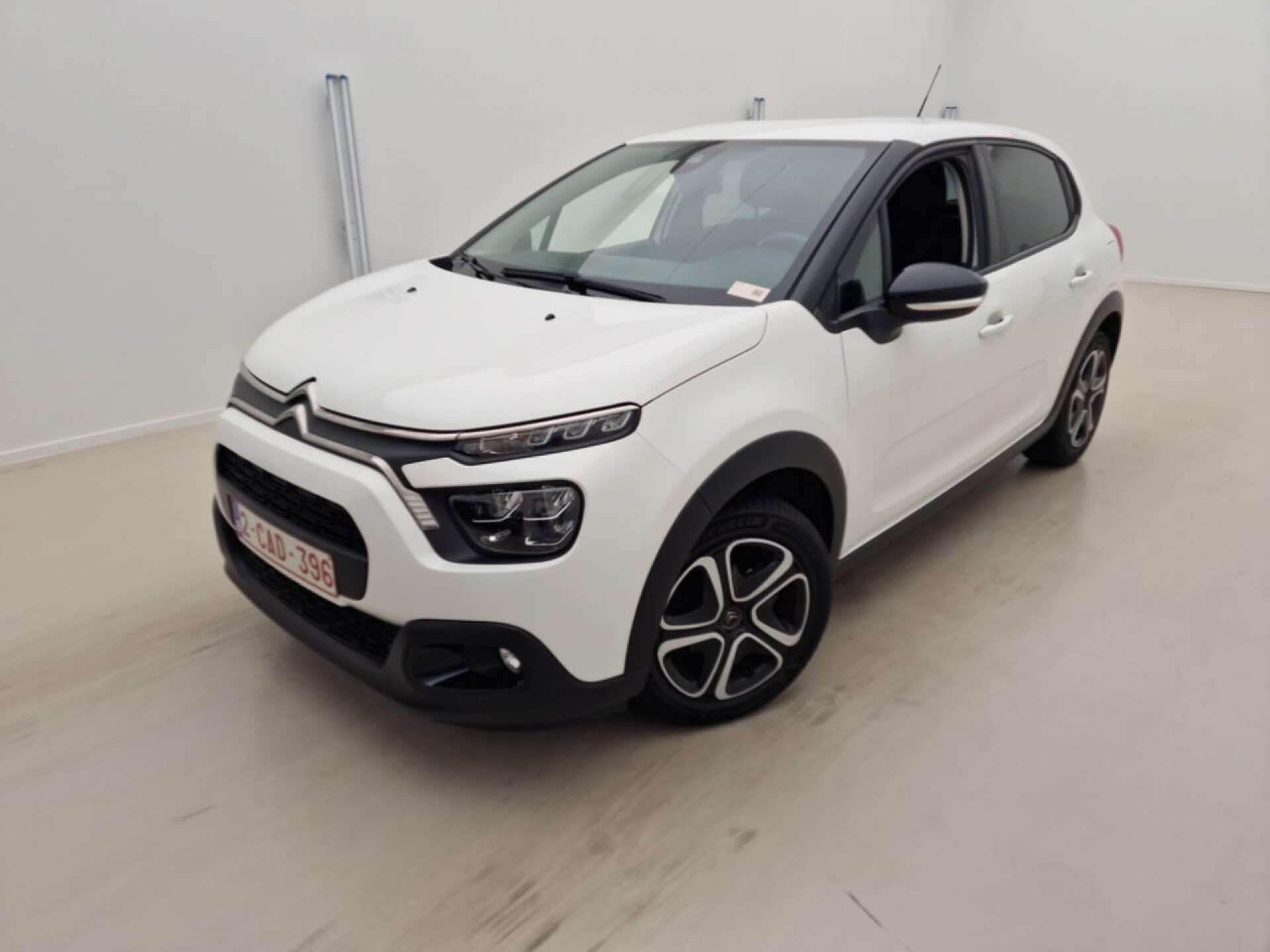 Citroën C3 1.2i Feel - Petrol - Manual - 83 hp - 102.343 km