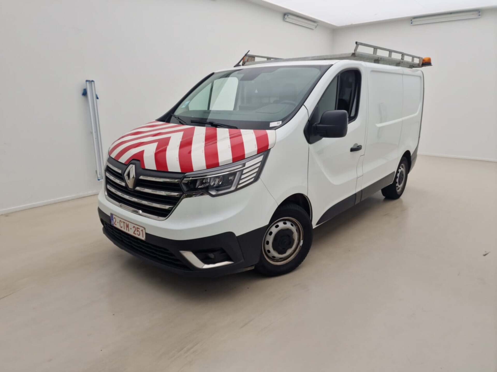 Renault Trafic L1H1 2.0 DCI Comfort - Diesel - Manual - 131 hp - 104.796 km
