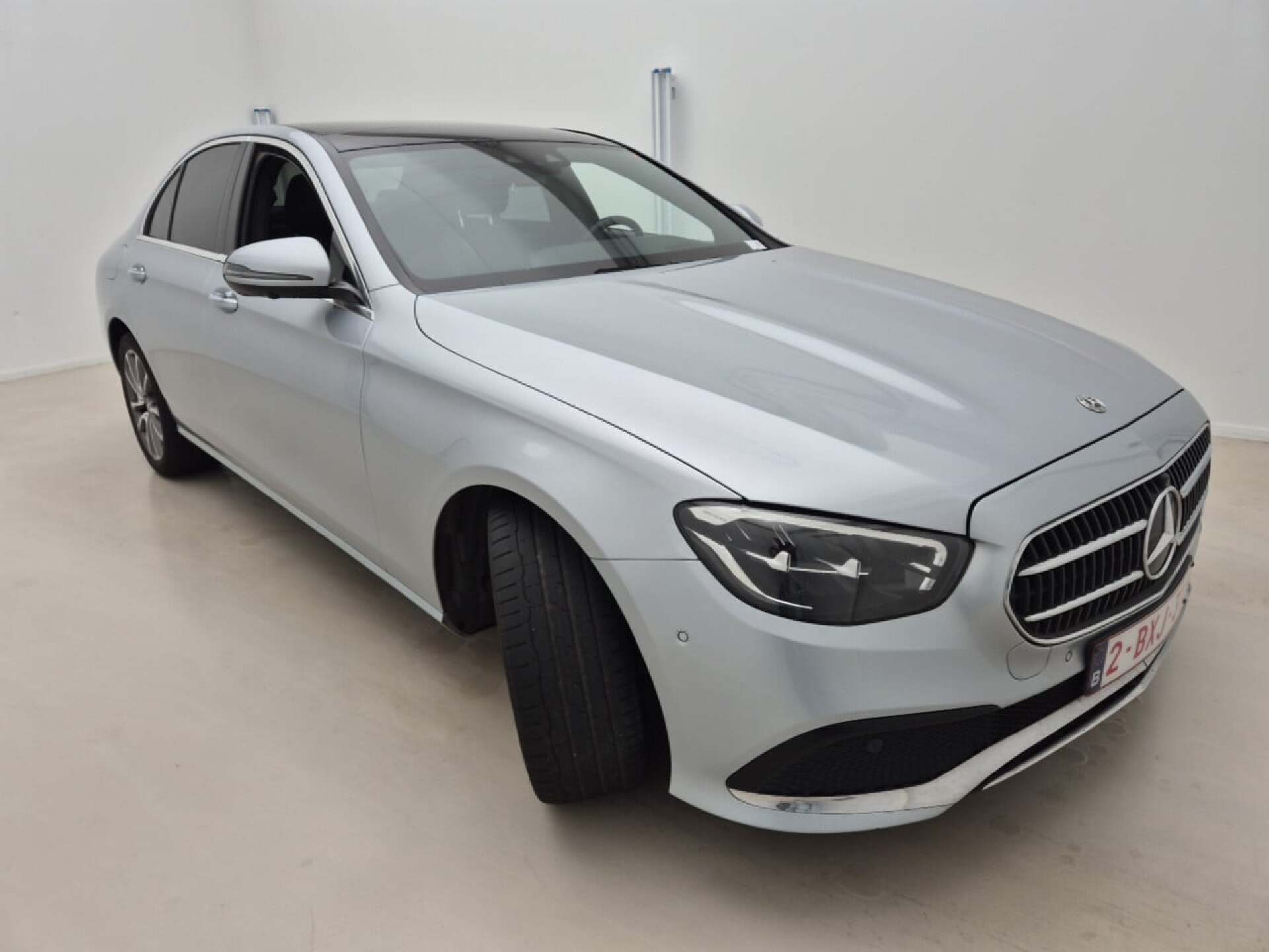 Mercedes-Benz E 220d Luxury - Diesel - Automatic - 200 hp - 172.951 km