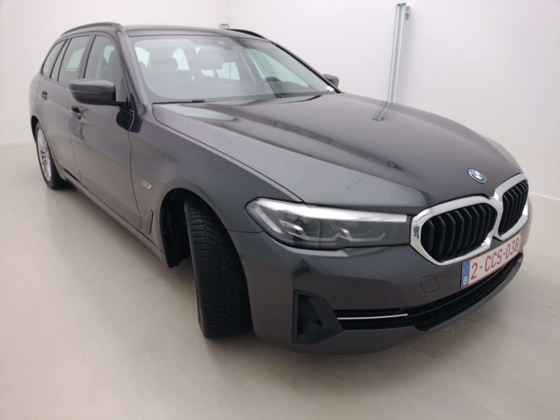 BMW 5 Series Touring 530e Lounge - Hybrid - Automatic - 184 hp - 100.959 km