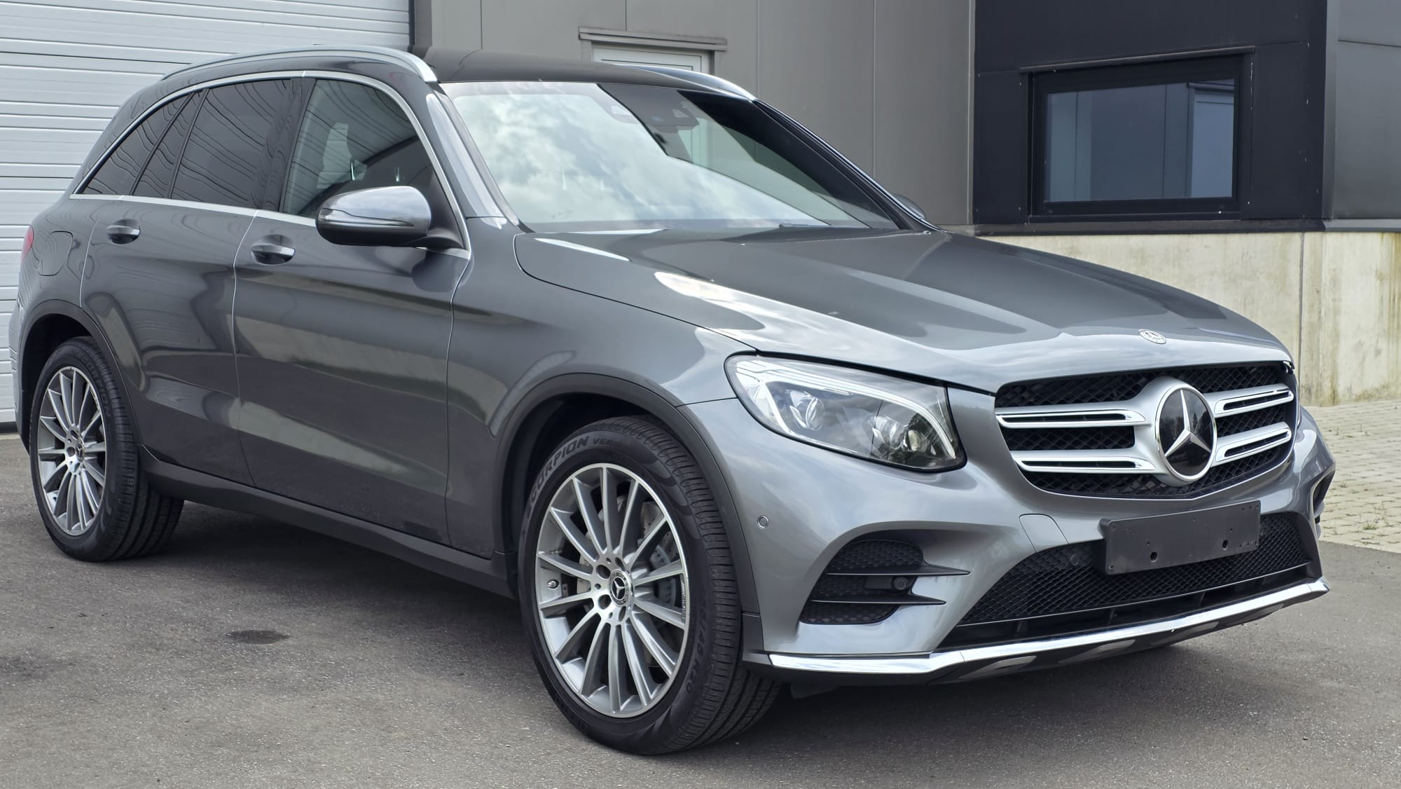 Mercedes-Benz GLC 220d - 4-Matic - Diesel - Automatic - 170 hp - 83.862 km