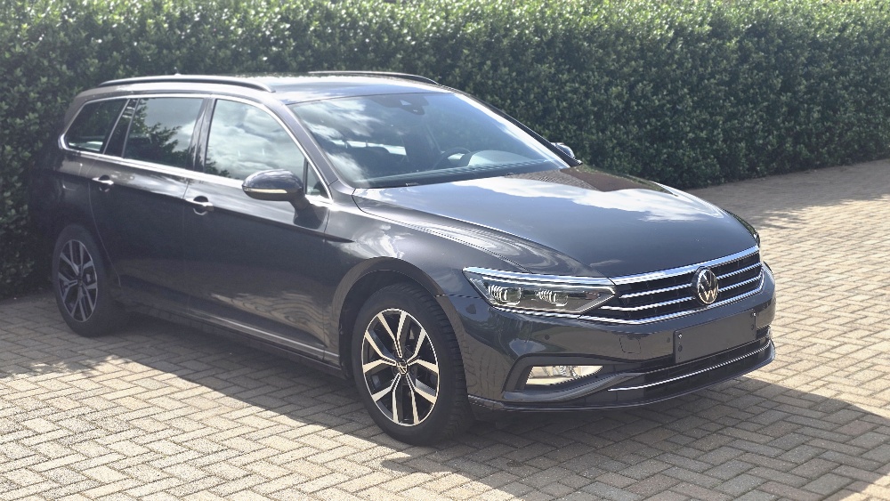 Volkswagen Passat Variant 1.5 TSI Style Business - Petrol - Automatic - 150 hp - 95.465 km