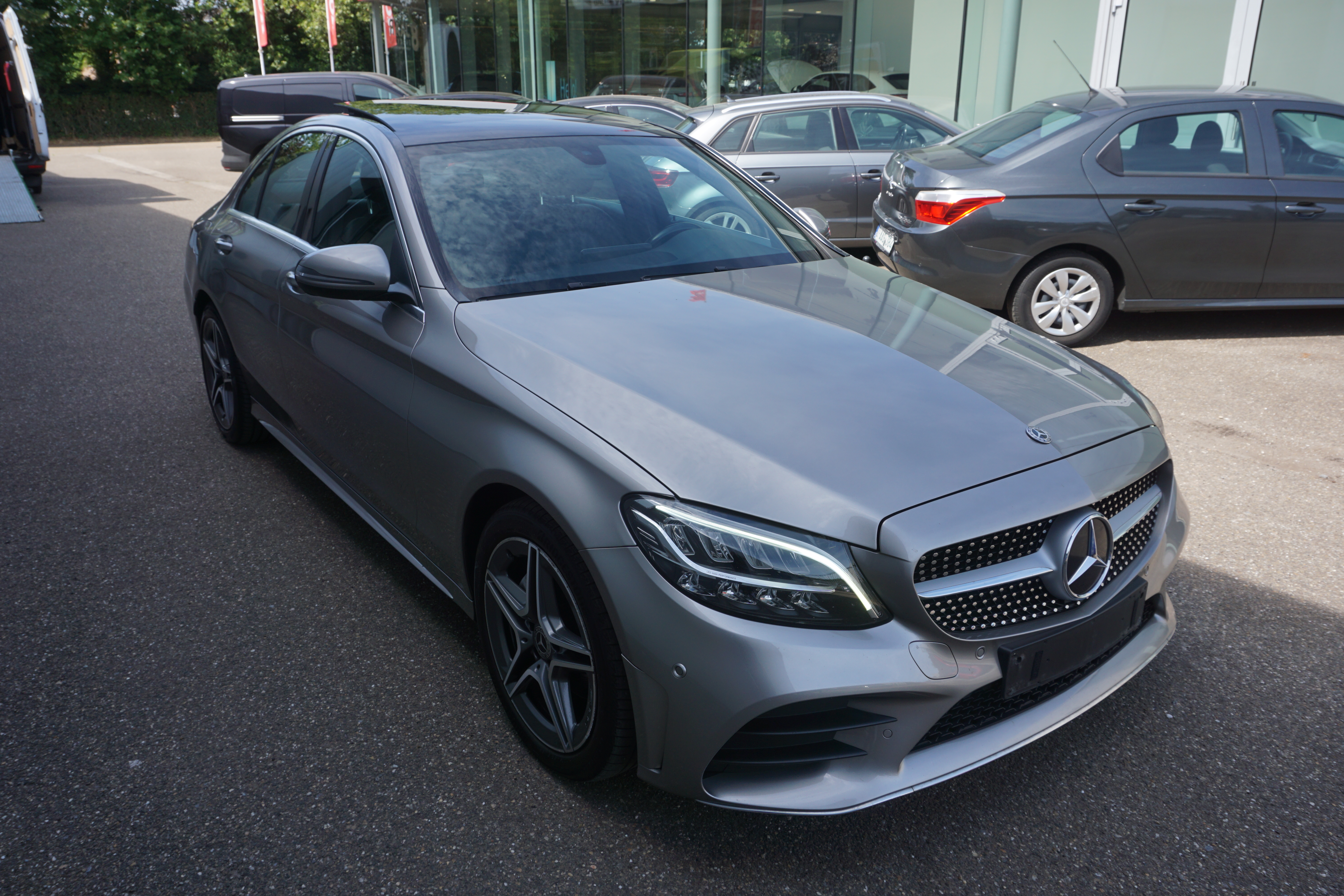 Mercedes-Benz C 200 AMG Line - Diesel - Automatic - 160 hp - 115.407 km