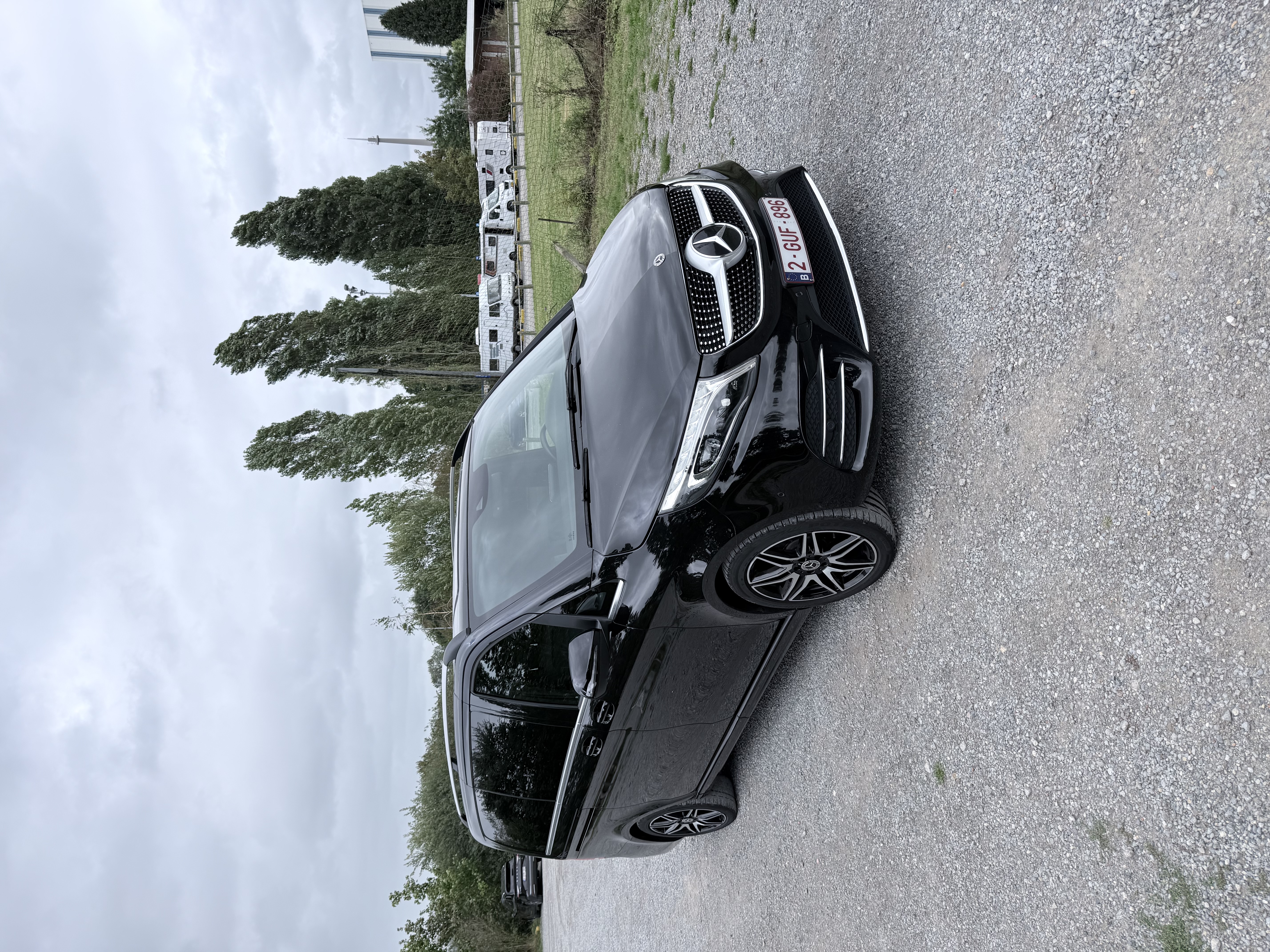 Mercedes-Benz V 300d Avantgarde - Diesel - Automatic - 239 hp - 89.011 km