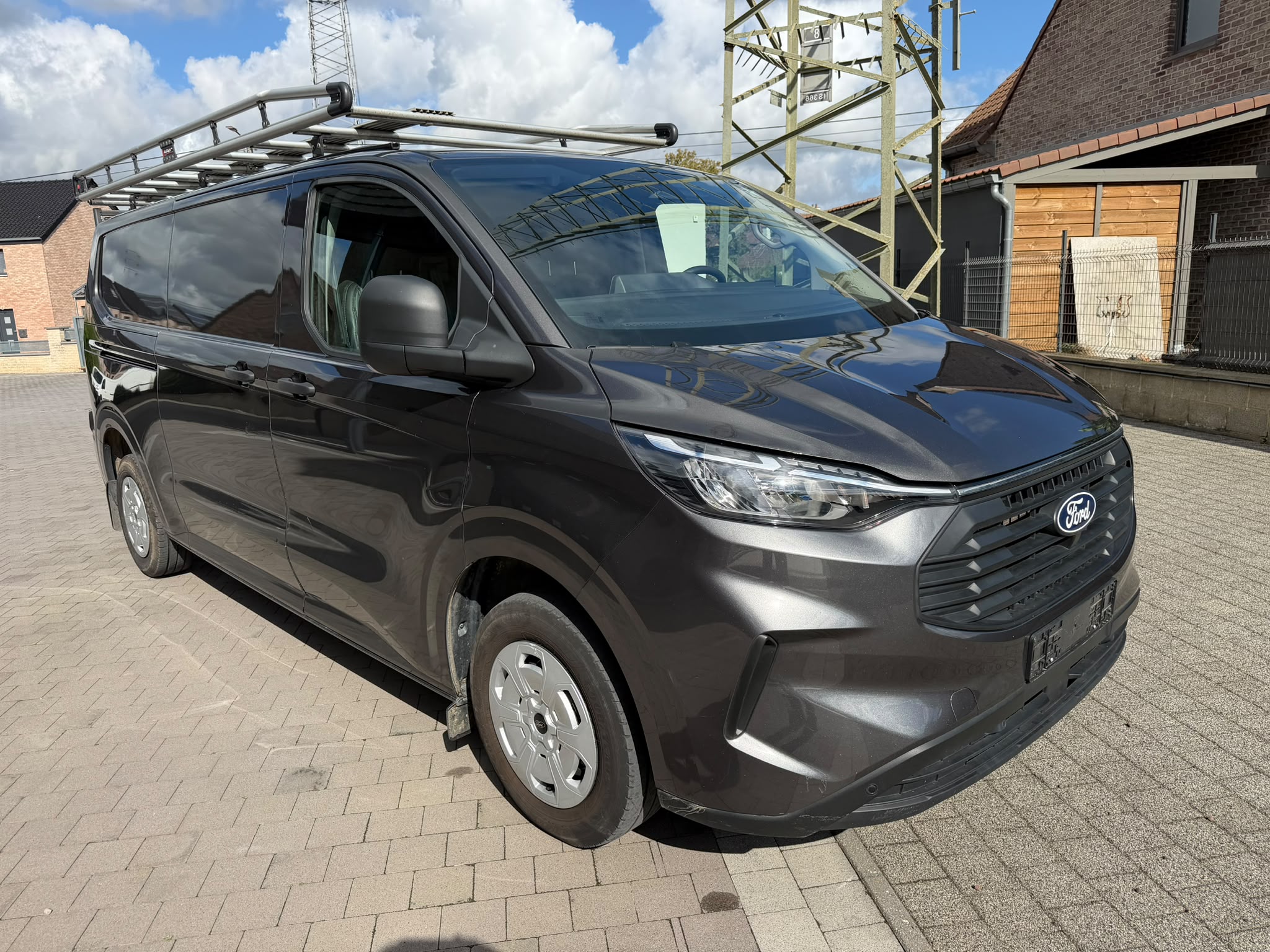 Ford Transit Custom L2H1 2.0 TDCI Trend - Diesel - Manual - 150 hp - 44.966 km