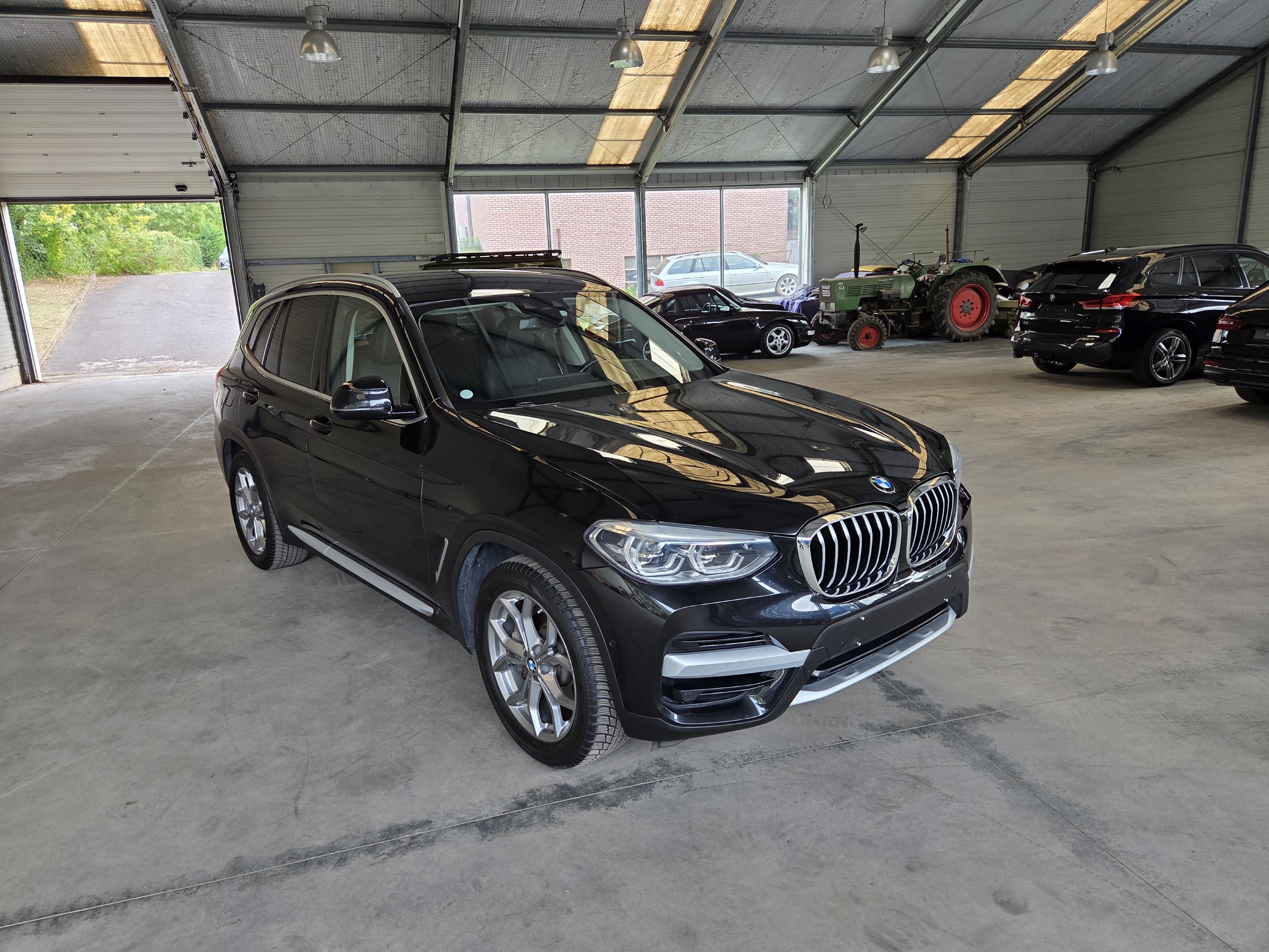 BMW X3 30e X Line - xDrive - Hybrid - Automatic - 183 hp - 120.604 km