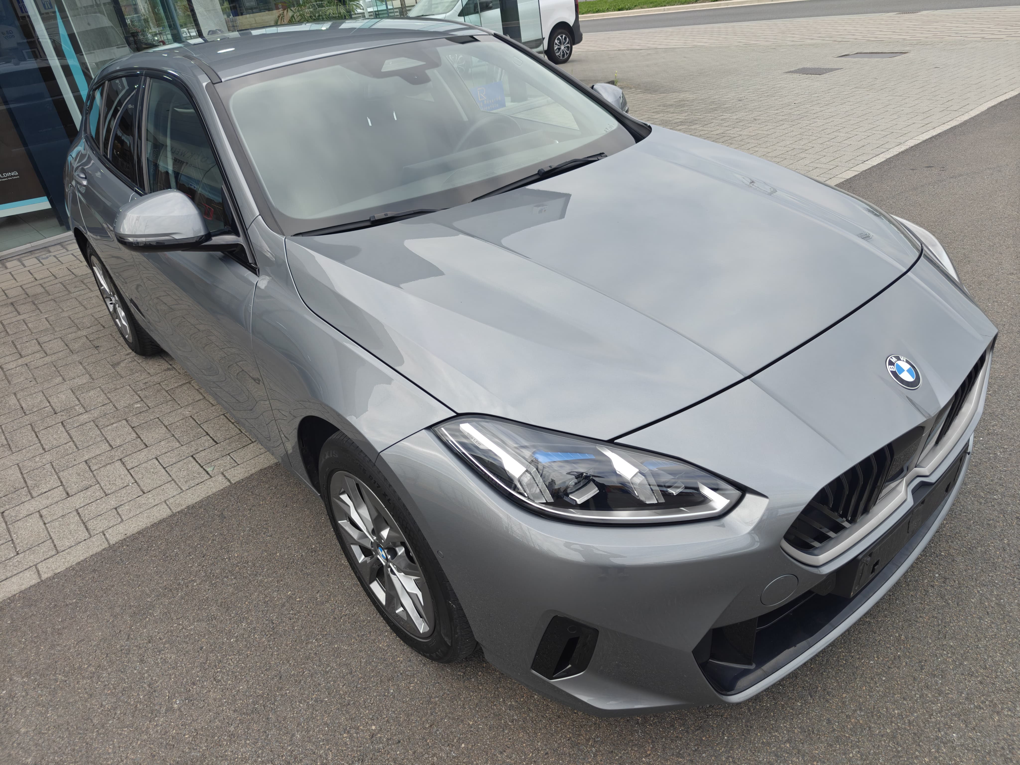BMW 1 Series 116 - Petrol - Automatic - 122 hp - 27.017 km