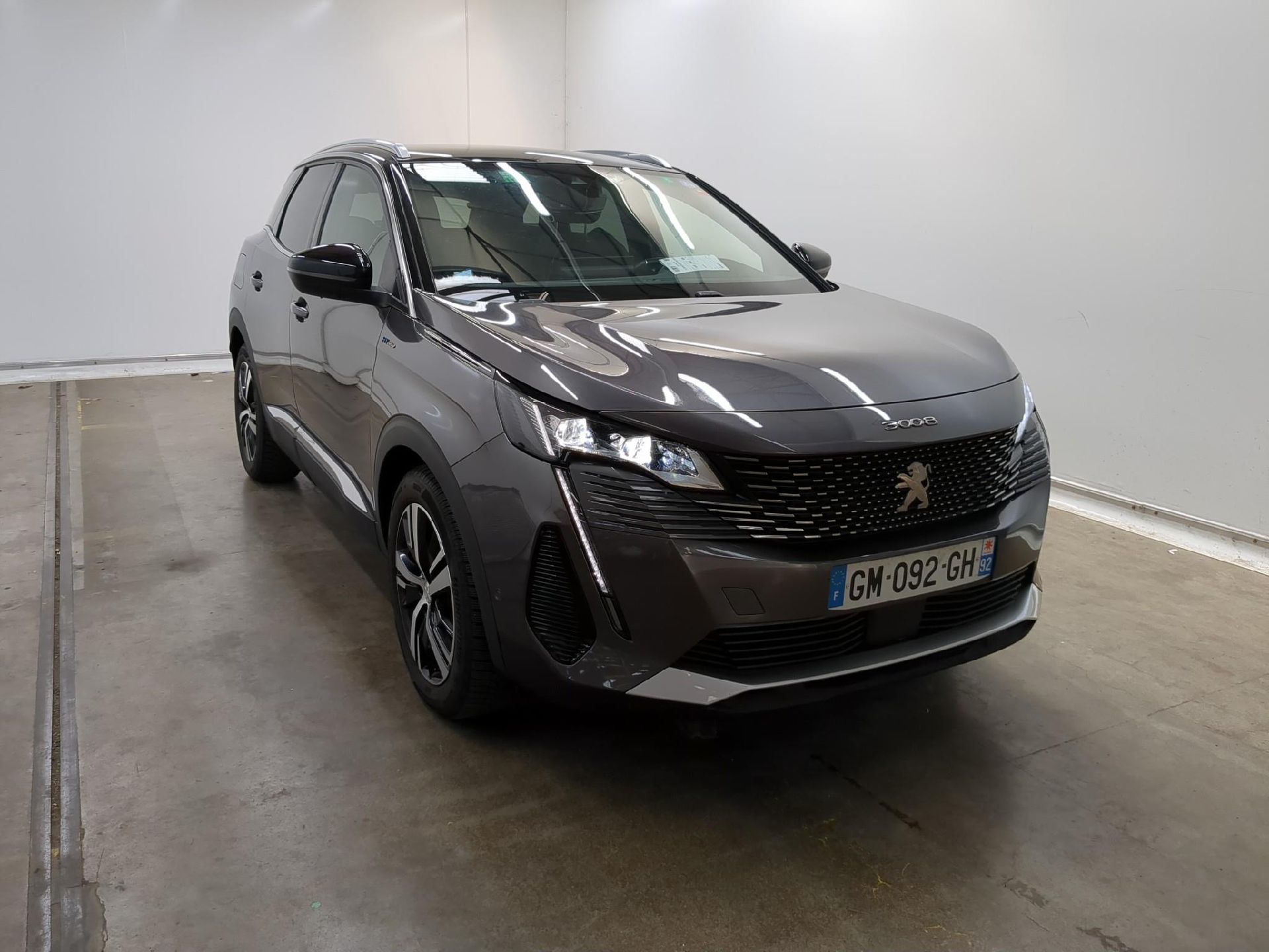 Peugeot 3008 1.6 - Hybrid - Automatic - 180 hp - 117.096 km