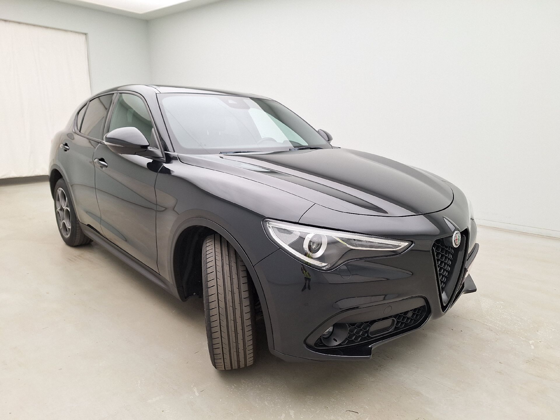Alfa Romeo Stelvio 2.2 Sprint - Diesel - Automatic - 160 hp - 116.189 km