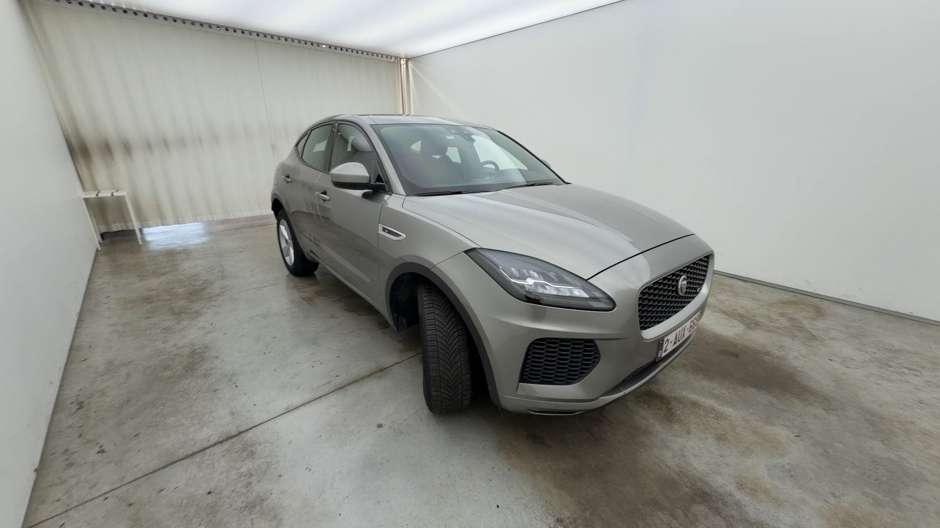 Jaguar E-Pace 2.0 - Diesel - Automatic - 149 hp - 92.891 km