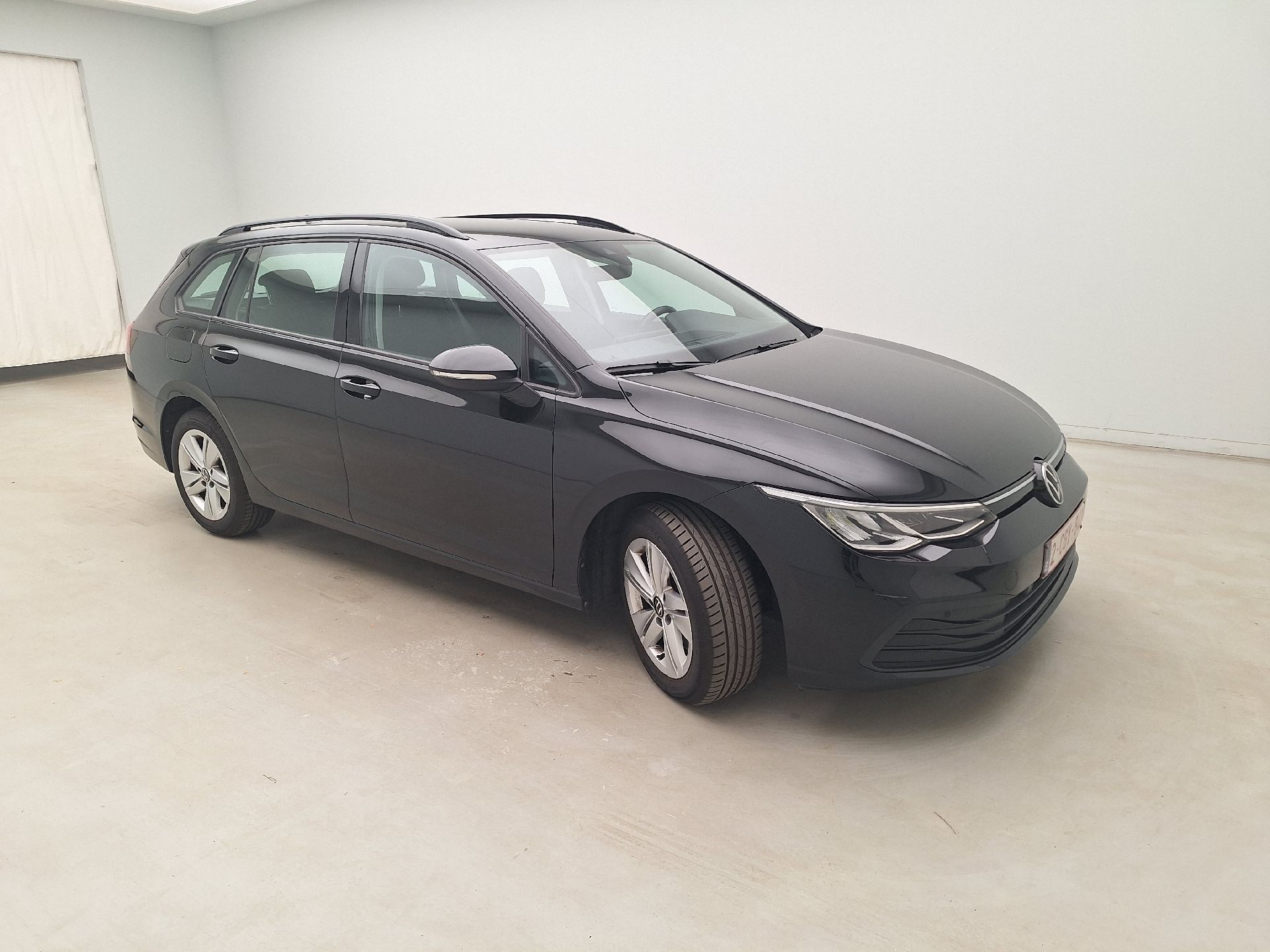 Volkswagen Golf Variant 2.0 TDI Life - Diesel - Automatic - 116 hp - 107.039 km