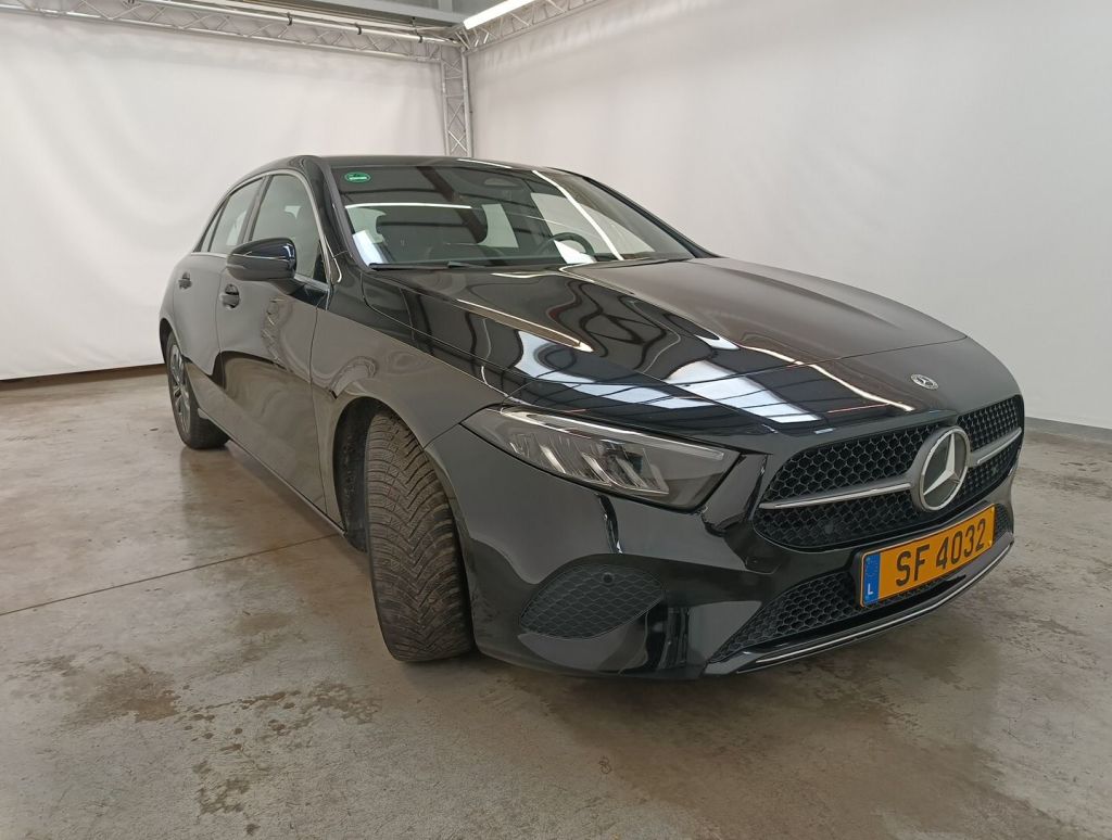 Mercedes-Benz A 180 Luxury Line - Petrol - Automatic - 136 hp - 69.530 km