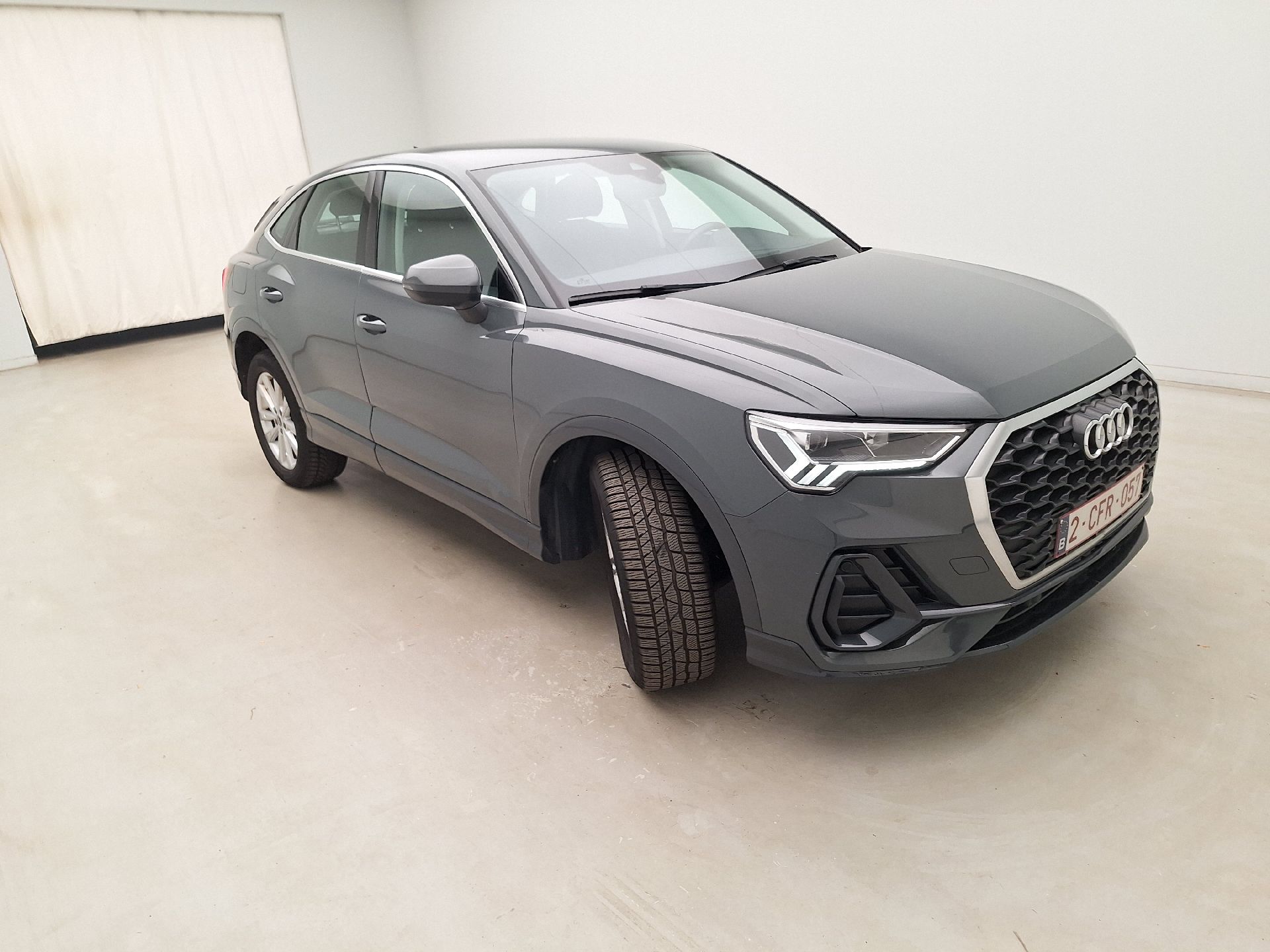 Audi Q3 Sportback 45 TFSIe Attraction - Hybrid - Automatic - 150 hp - 73.442 km