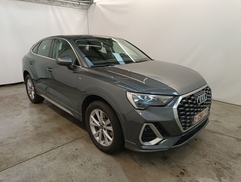 Audi Q3 Sportback 45 TFSIe S Line - Hybrid - Automatic - 150 hp - 103.862 km