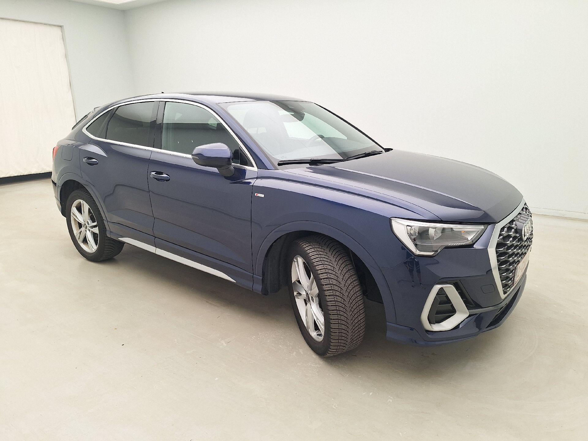 Audi Q3 Sportback 35 TDI S Line - Diesel - Automatic - 150 hp - 83.210 km
