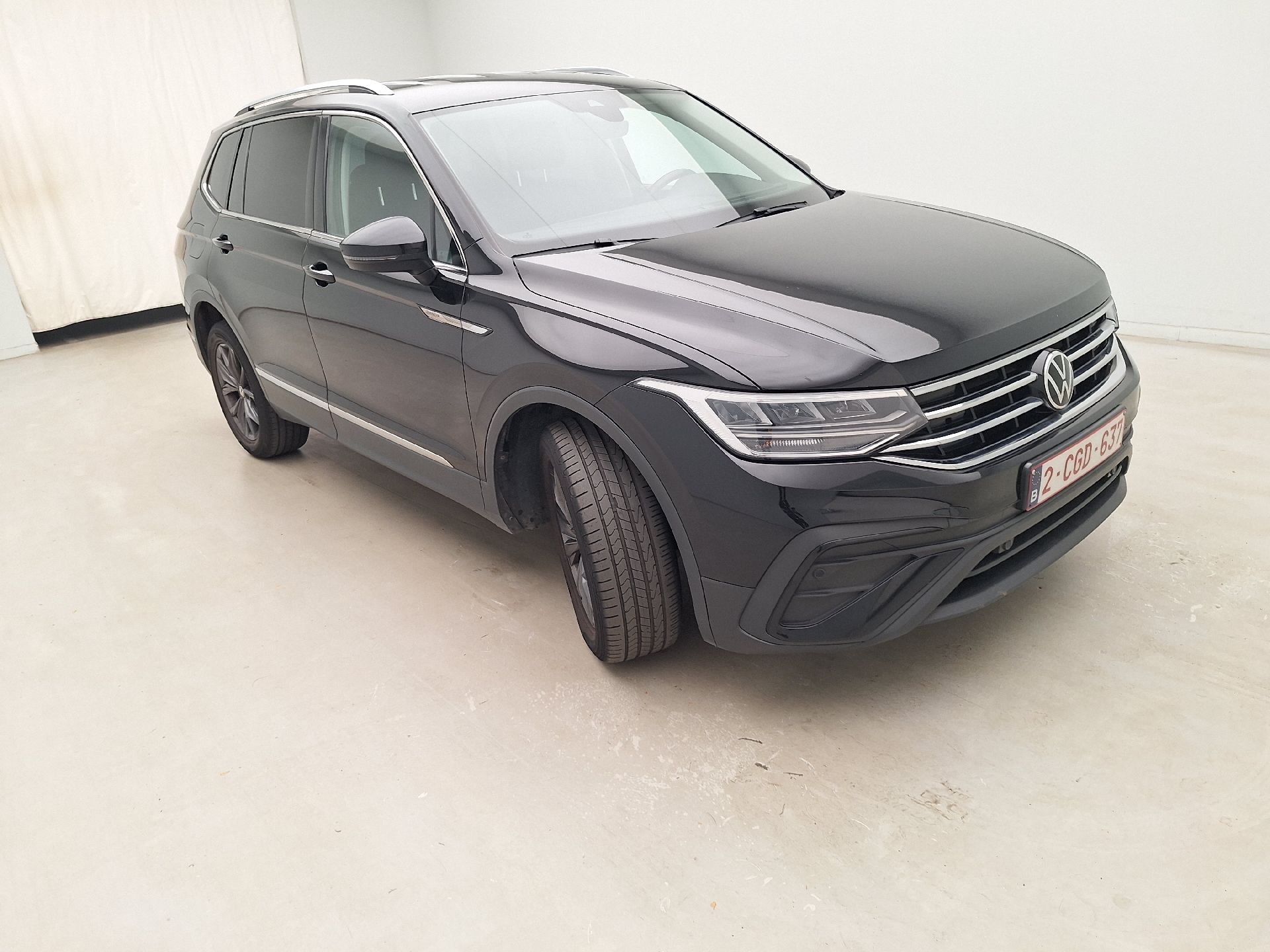 Volkswagen Tiguan Allspace 2.0 TDI Life Business - Diesel - Automatic - 150 hp - 95.750 km