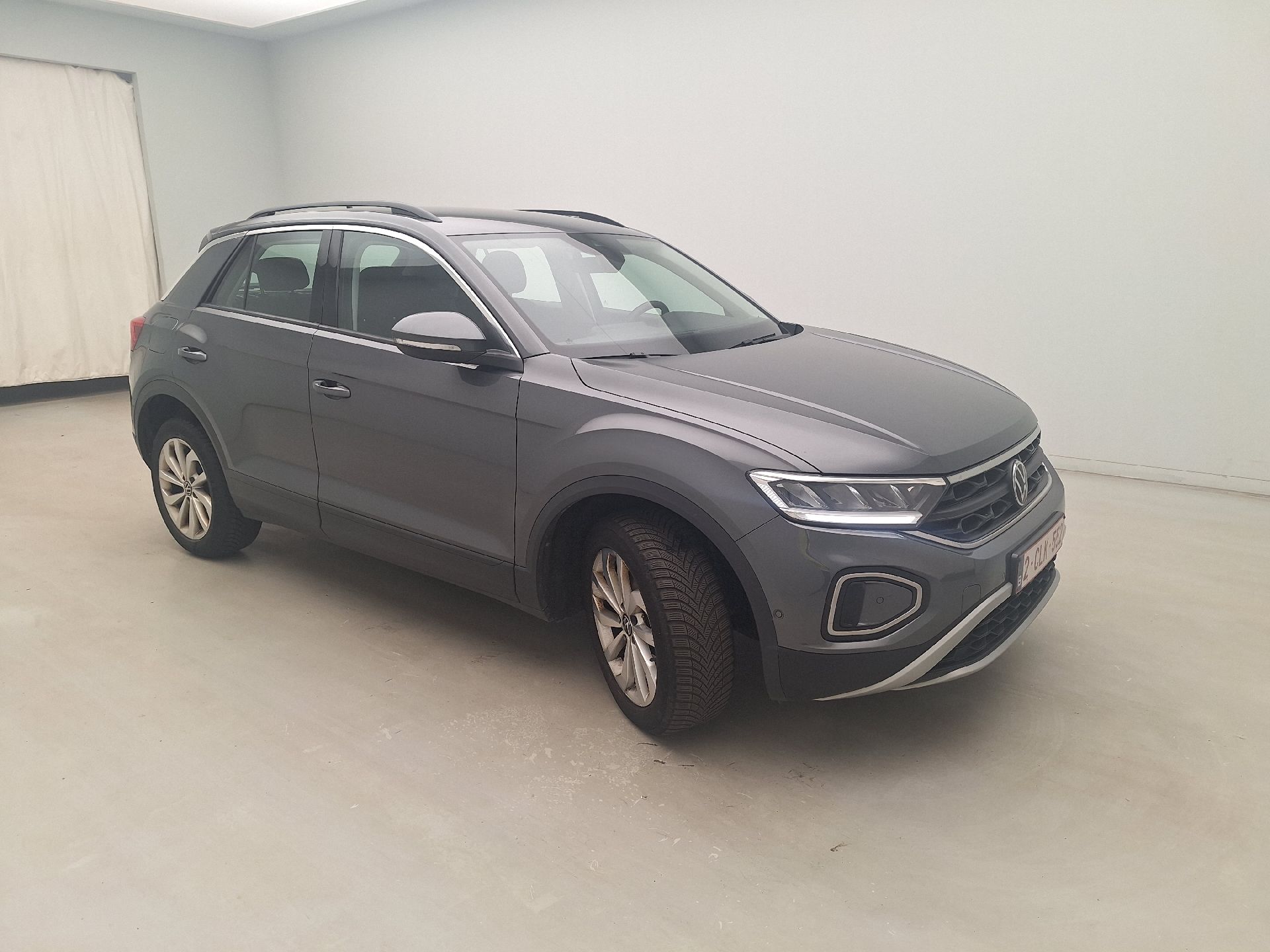 Volkswagen T-ROC 1.5 TSI Life Business - Petrol - Automatic - 150 hp - 63.235 km