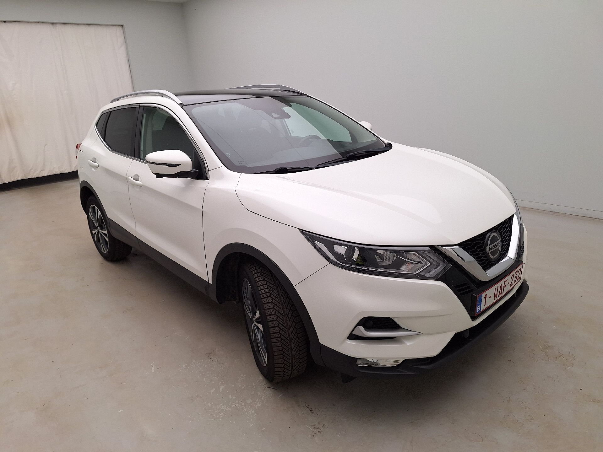 Nissan Qashqai N-connecta - Petrol - Manual - 140 hp - 84.963 km