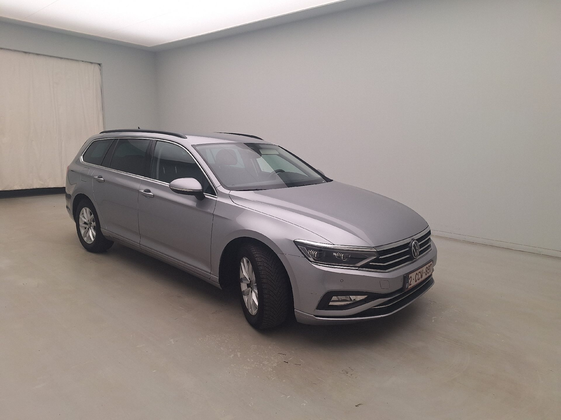 Volkswagen Passat Variant 2.0 TDI Style Business - Diesel - Automatic - 150 hp - 139.202 km