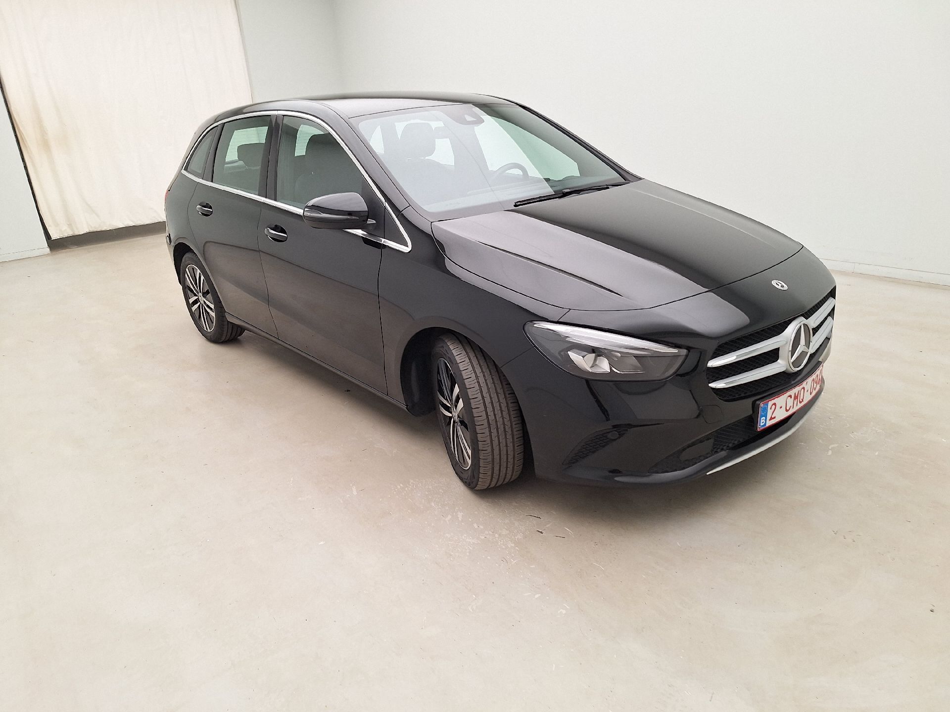Mercedes-Benz B 200d Business Line - Diesel - Automatic - 150 hp - 69.948 km
