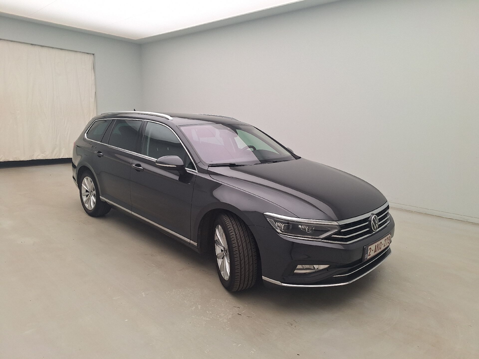 Volkswagen Passat Variant 2.0 TDI Elegance Business - Diesel - Automatic - 150 hp - 184.947 km
