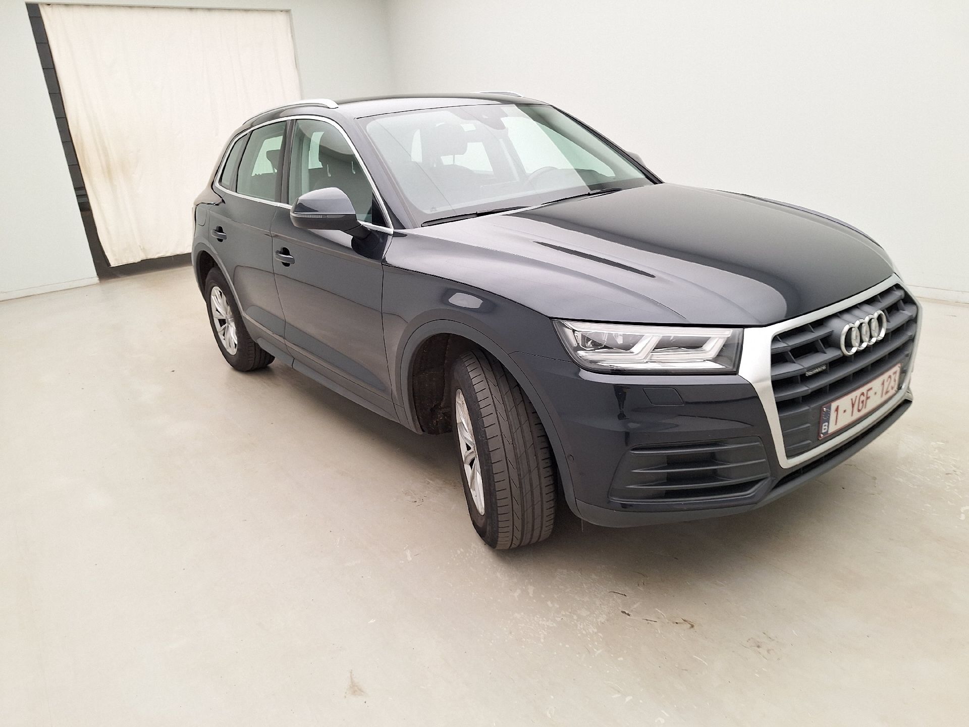 Audi Q5 35 TDI Business - Diesel - Automatic - 163 hp - 152.837 km