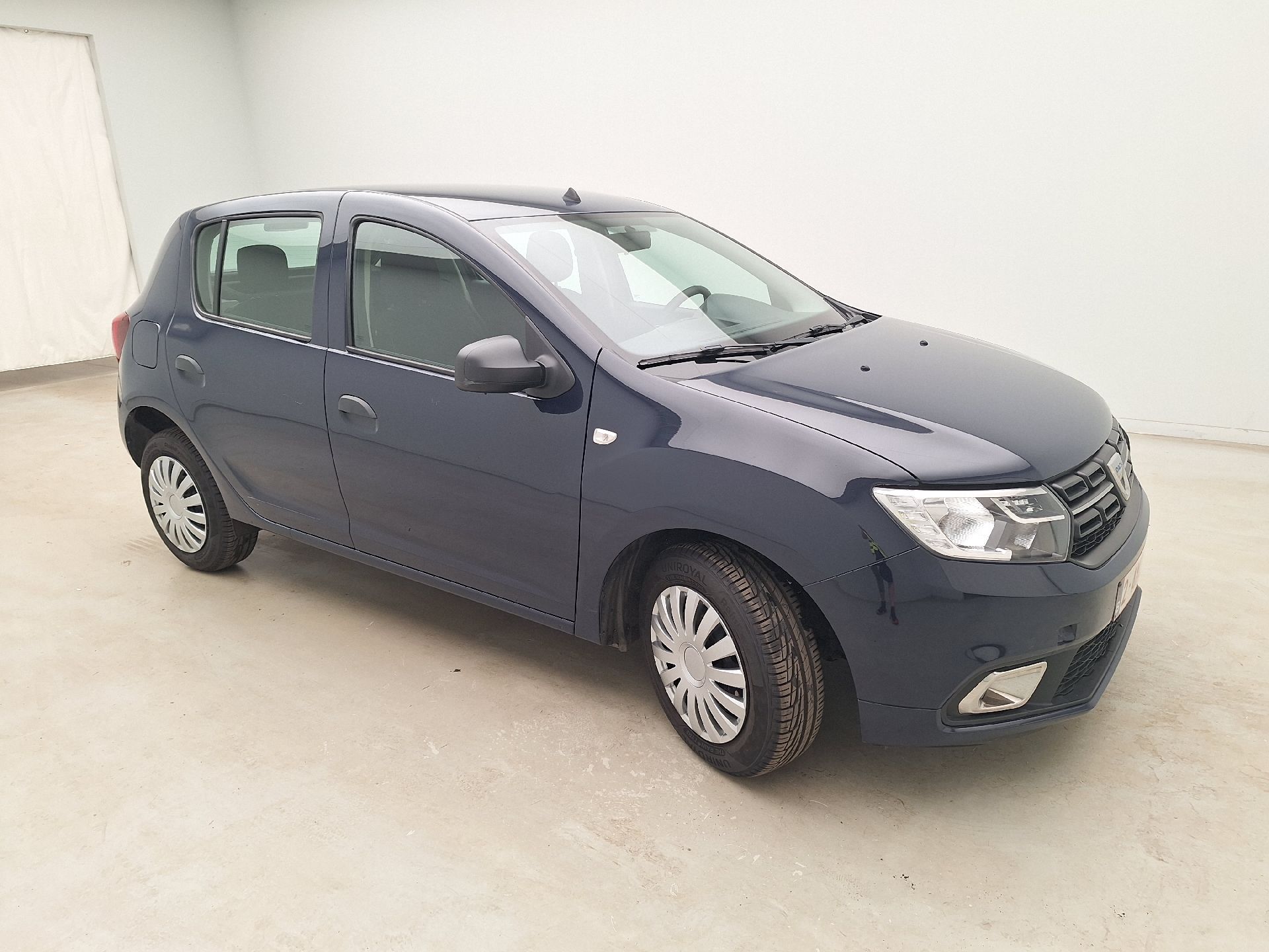 Dacia Sandero 1.0 SCe Essential - Petrol - Manual - 74 hp - 69.990 km
