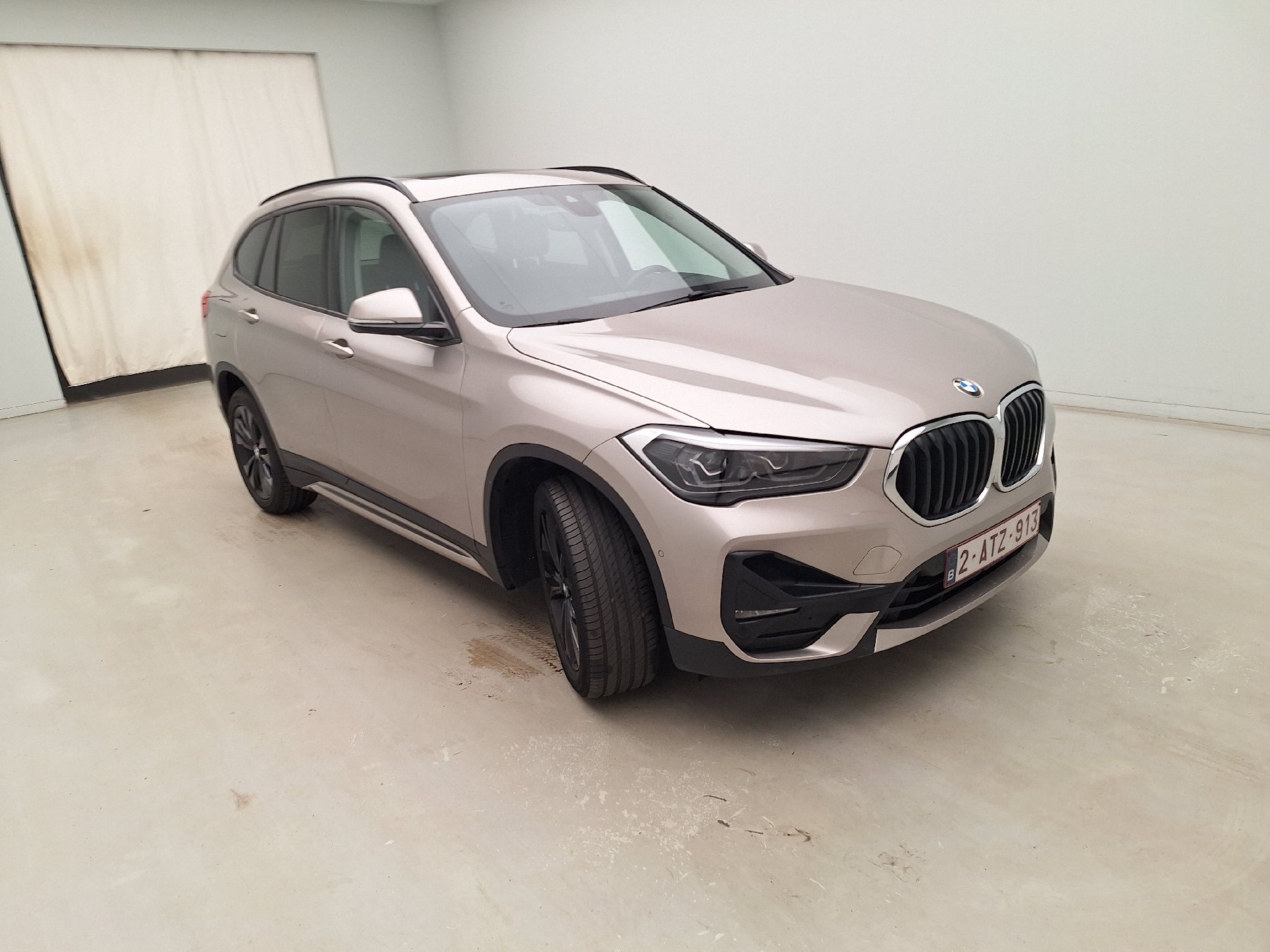 BMW X1 18i Premiere - Petrol - Manual - 136 hp - 85.404 km