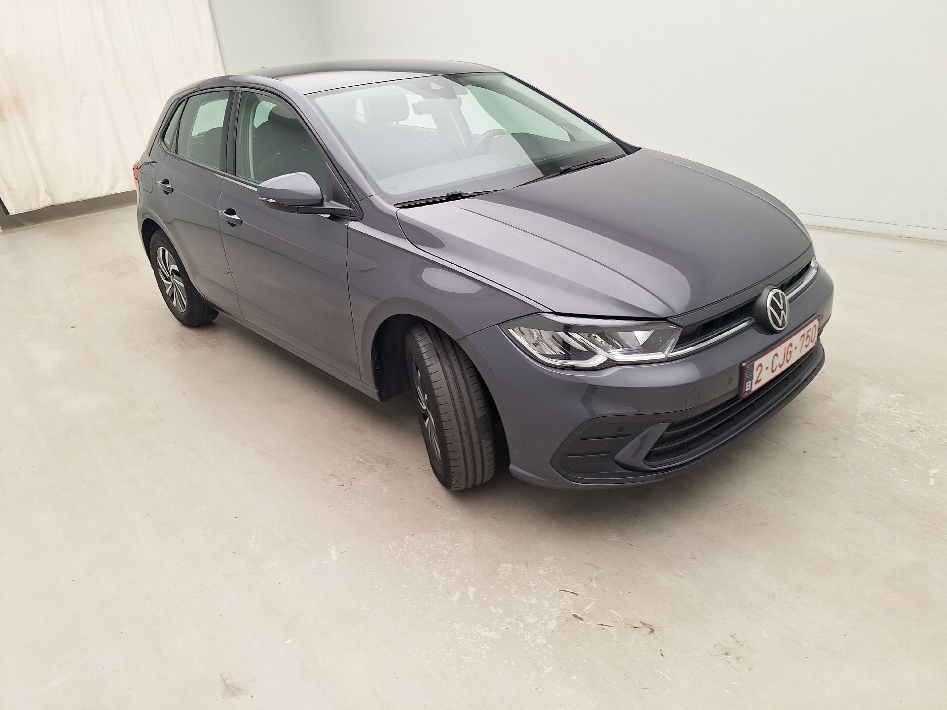 Volkswagen Polo 1.0 TSI Life Business - Petrol - Automatic - 95 hp - 92.866 km