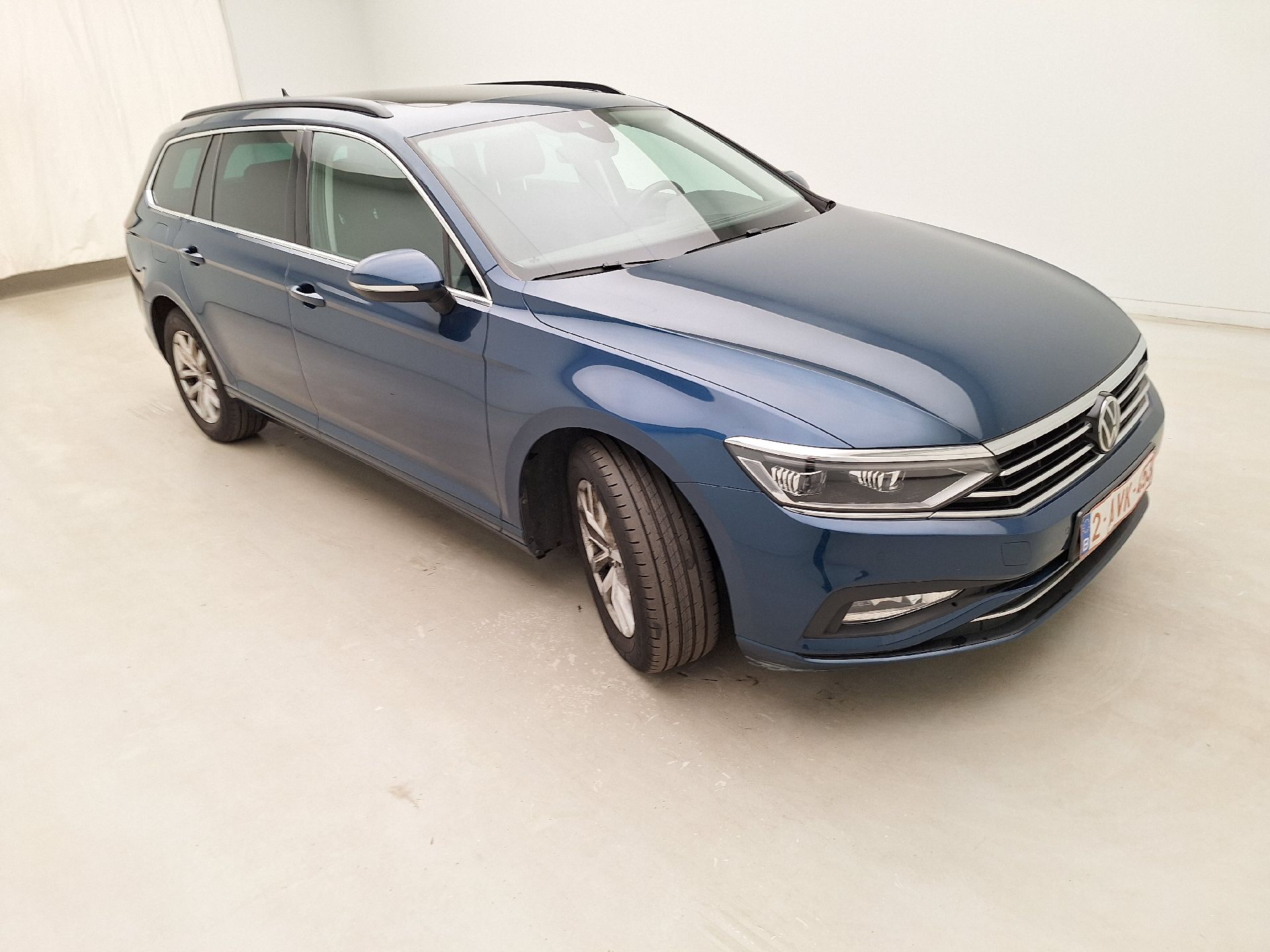 Volkswagen Passat Variant 2.0 TDI Style Business - Diesel - Automatic - 122 hp - 170.630 km