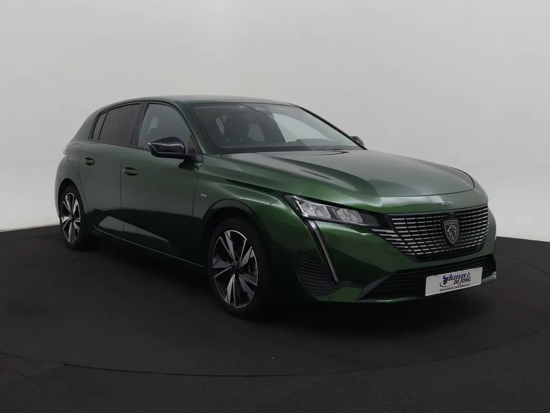 Peugeot 308 1.6 Allure Pack - Hybrid - Automatic - 179 hp - 55.789 km