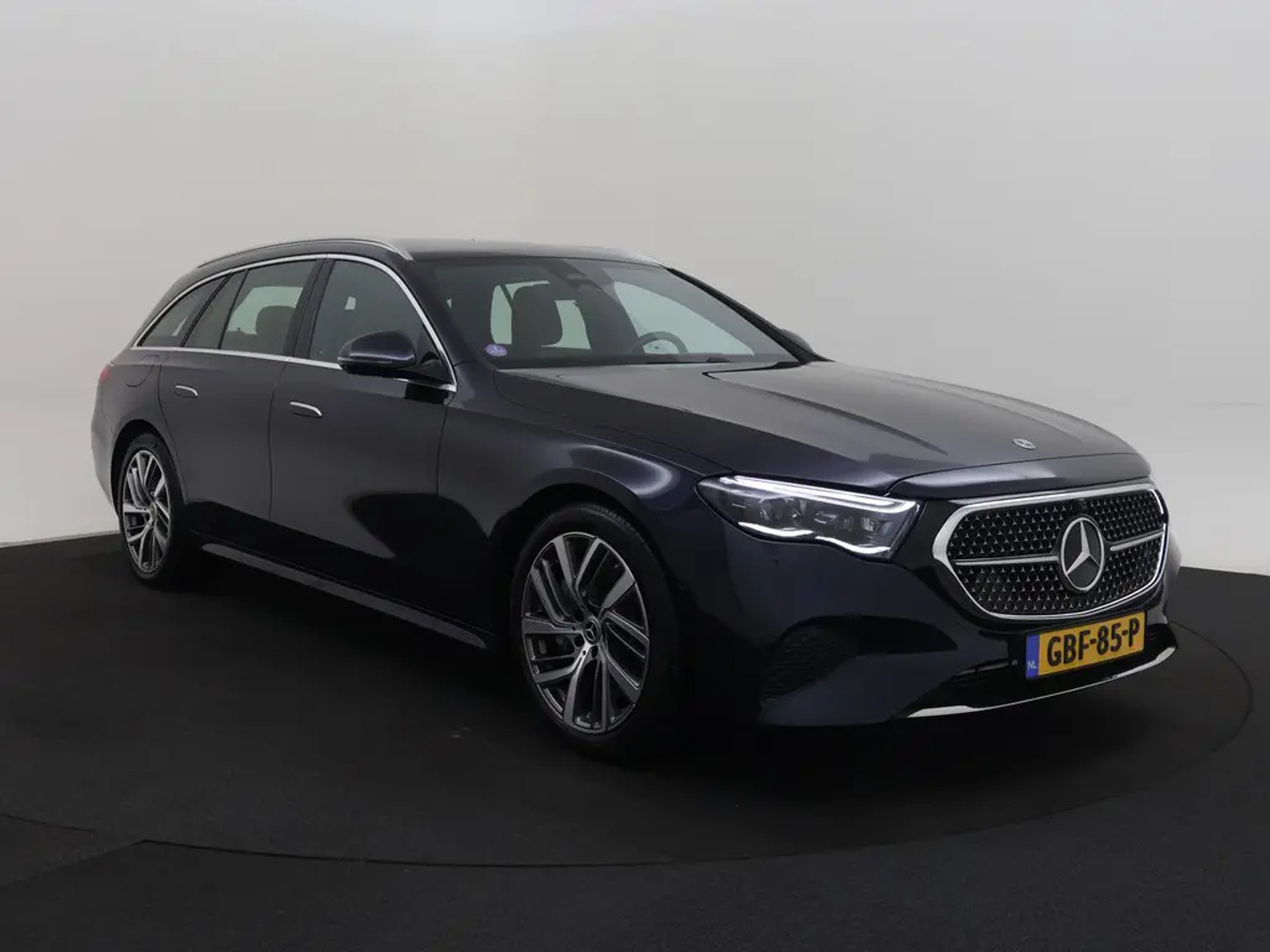Mercedes-Benz E Break 300 Luxury - Hybrid - Automatic - 204 hp - 46.250 km