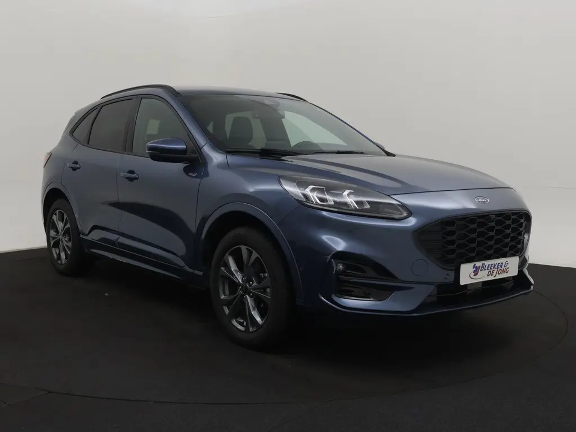 Ford Kuga 2.5 ST Line - Hybrid - Automatic - 224 hp - 82.597 km