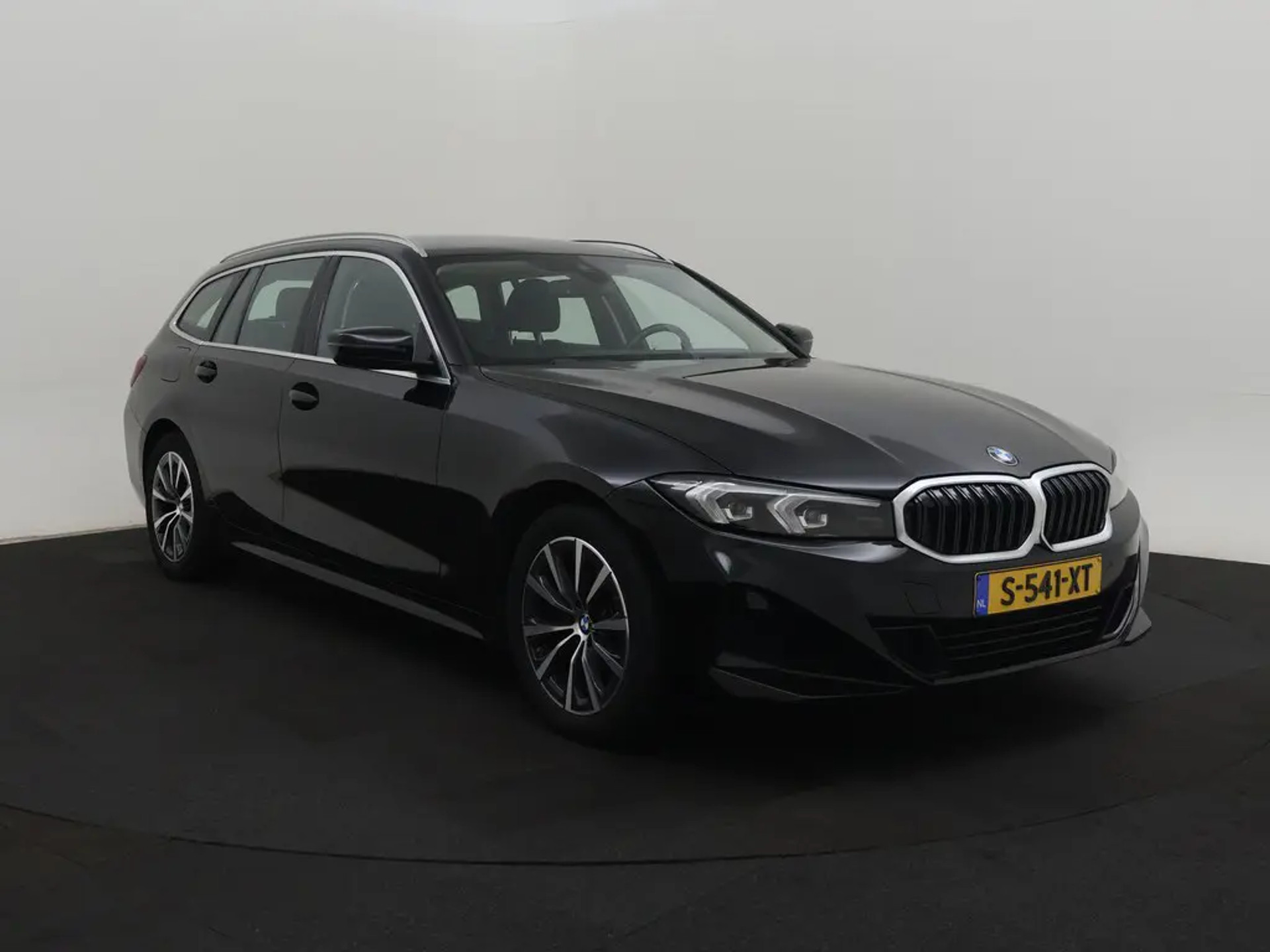 BMW 3 Series Touring 316d - Diesel - Automatic - 122 hp - 156.942 km