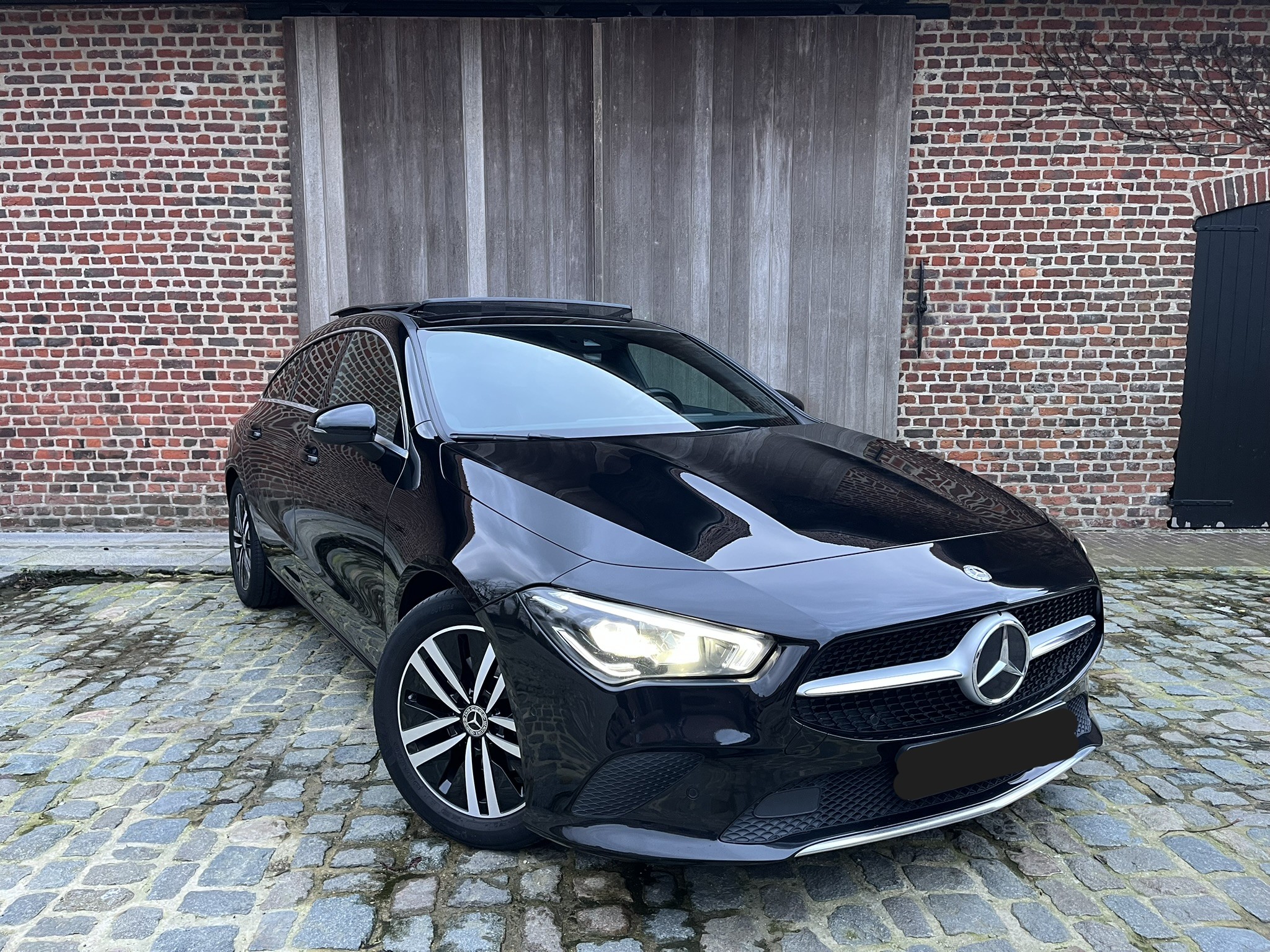 Mercedes-Benz CLA Shooting Brake 180d Luxury - Diesel - Automatic - 116 hp - 119.921 km