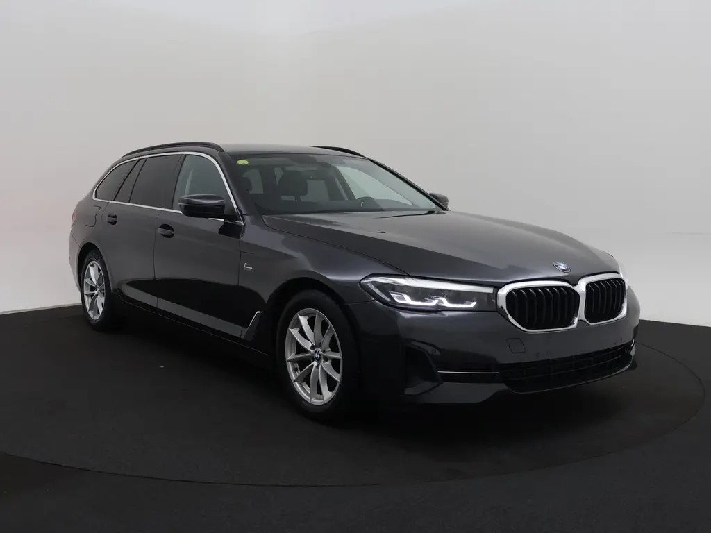 BMW 5 Series Touring 518d - Diesel - Automatic - 136 hp - 161.925 km
