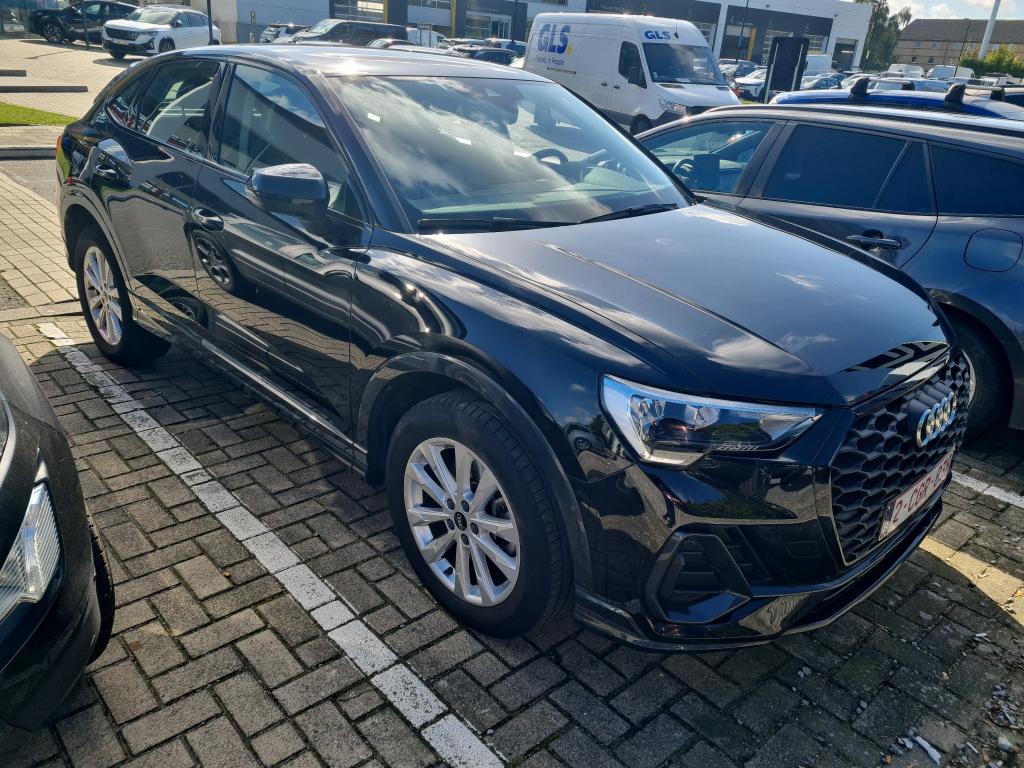 Audi Q3 Sportback 45 TFSIe Attraction - Hybrid - Automatic - 150 hp - 66.418 km