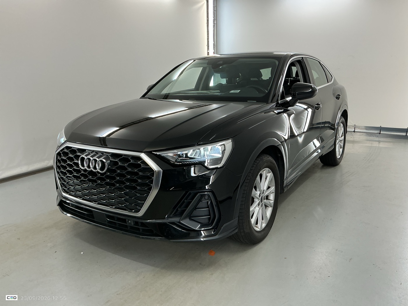 Audi Q3 Sportback 35 TFSI Attraction - Petrol - Automatic - 150 hp - 35.242 km