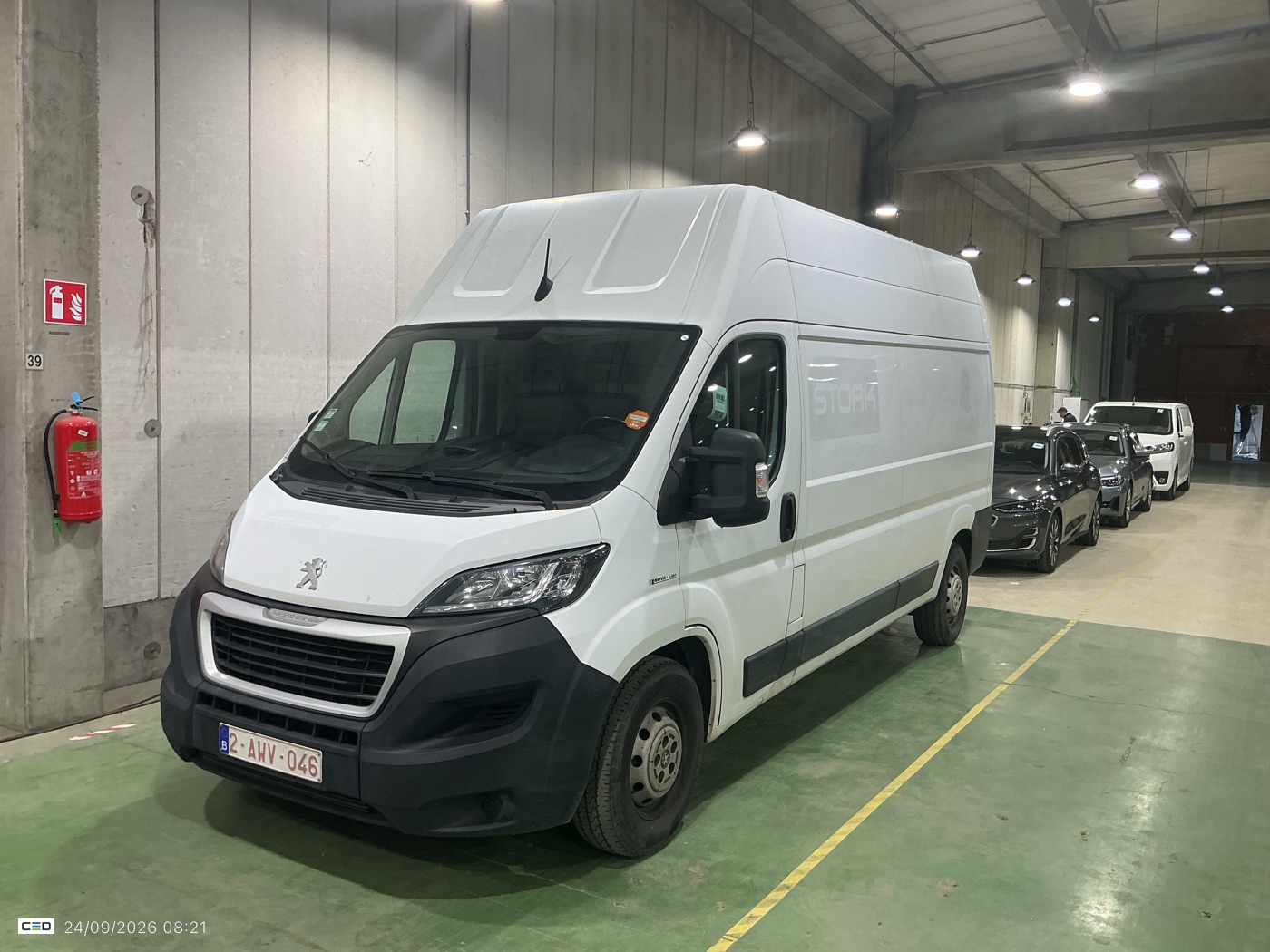 Peugeot Boxer L3H3 2.2 HDI Premium - Diesel - Manual - 165 hp - 81.092 km