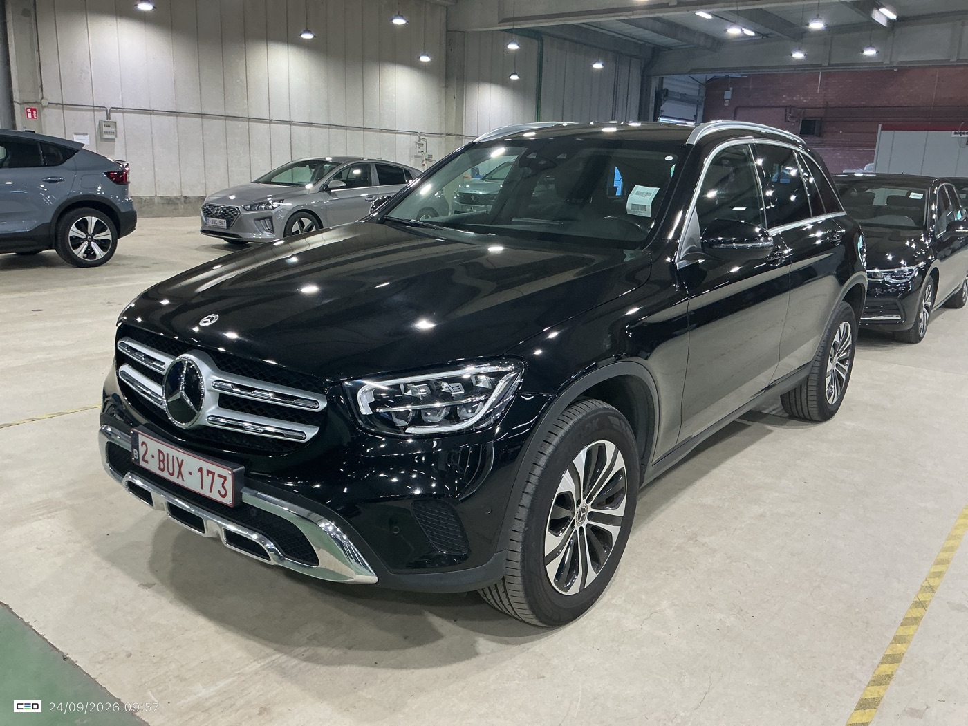 Mercedes-Benz GLC 300de Business - 4-Matic - Hybrid - Automatic - 194 hp - 140.874 km
