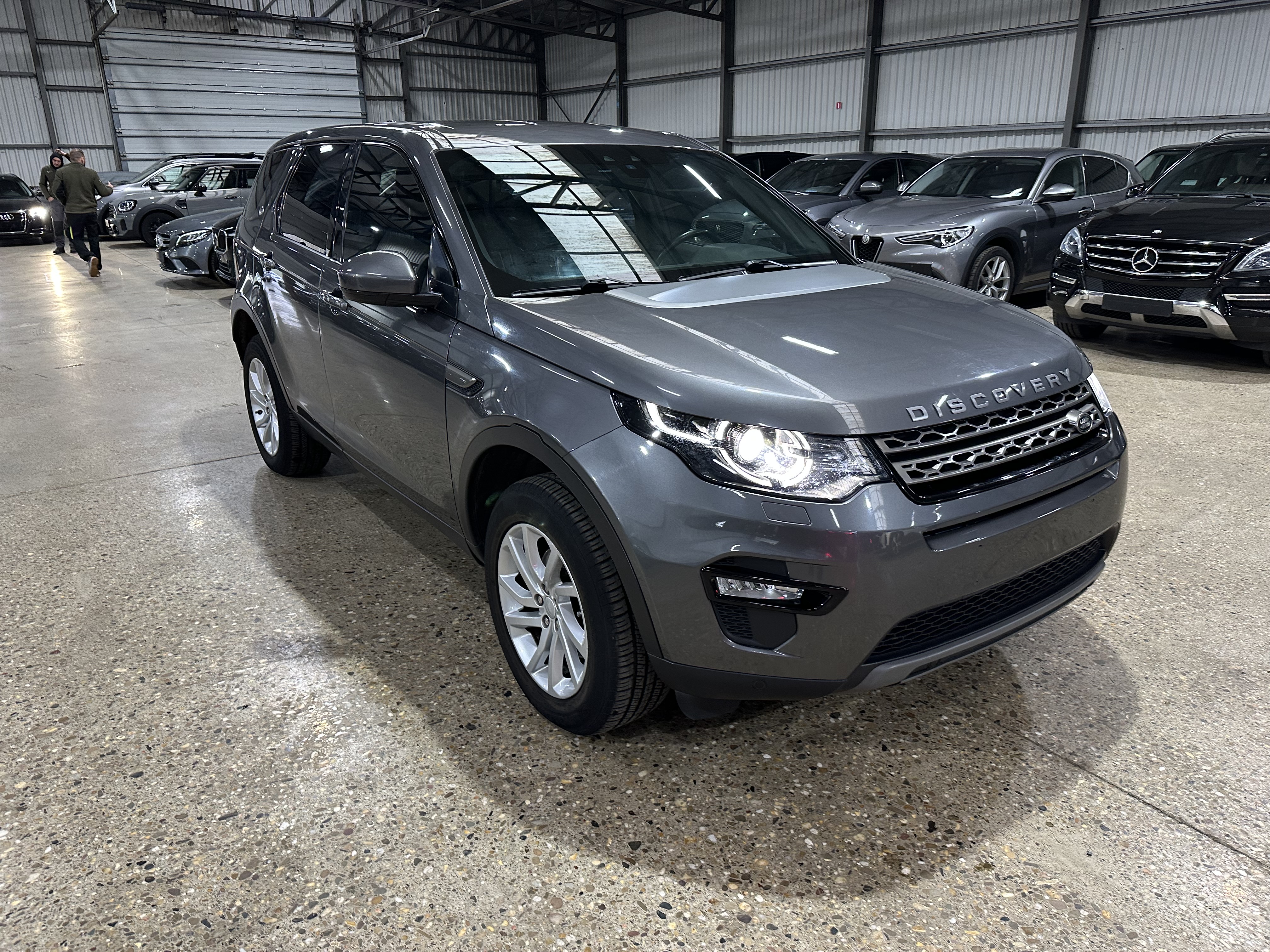 Land Rover Discovery Sport 2.0 TD4 - Diesel - Automatic - 149 hp - 132.384 km