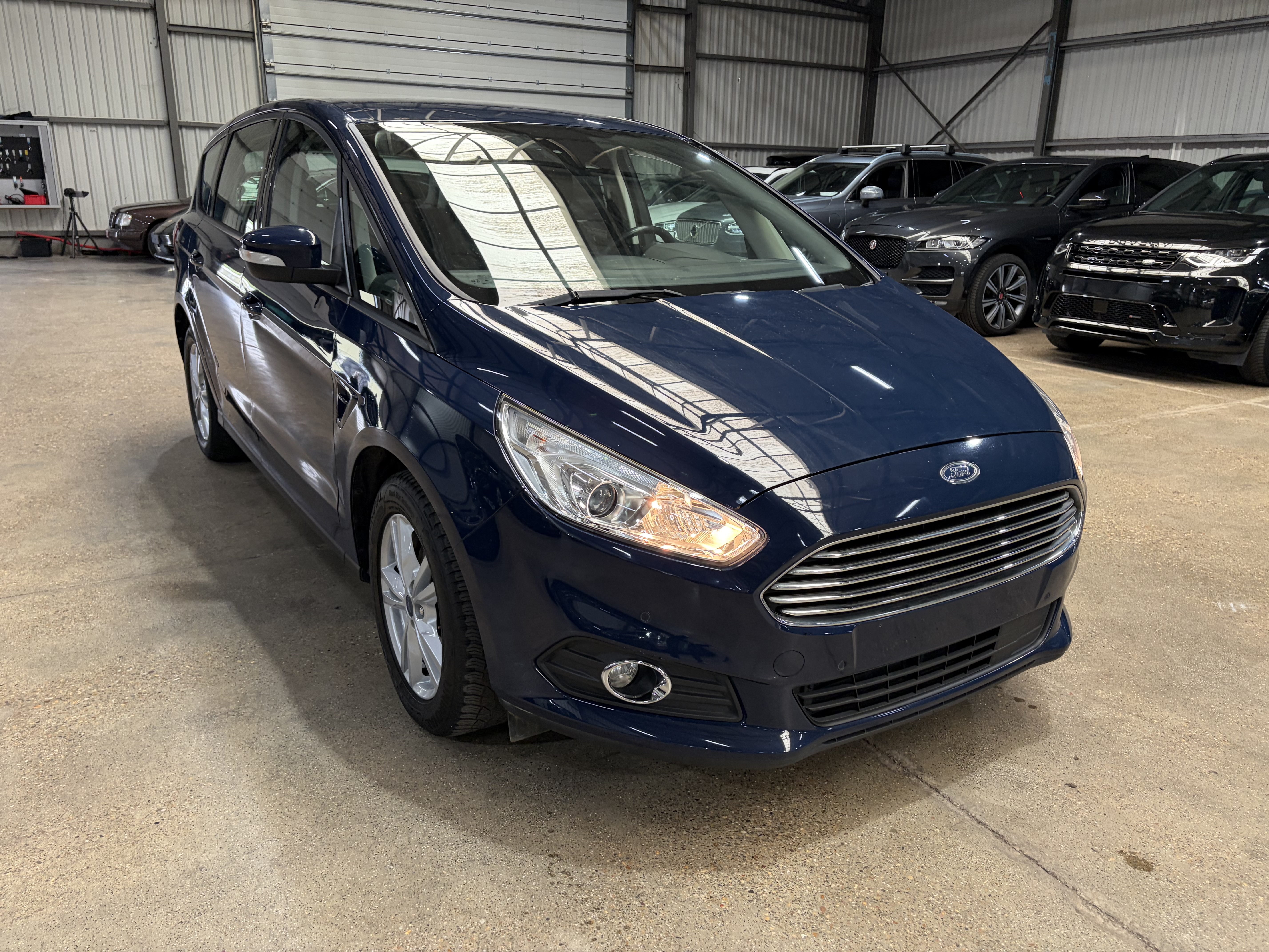 Ford S-Max 2.0 TDCI Business - Diesel - Manual - 120 hp - 105.387 km